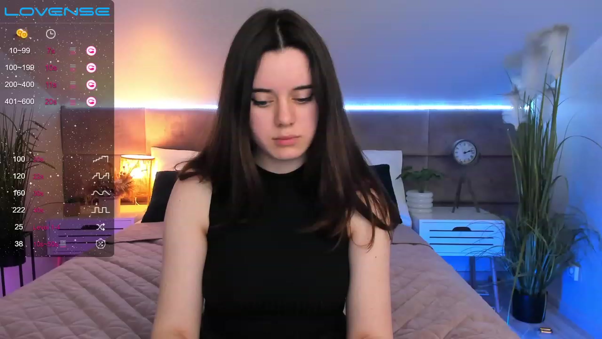 Gallery image thumbnail from JeyEvans's myfreecams stream on, 04/06/2023, 16:56 image 15 of 20