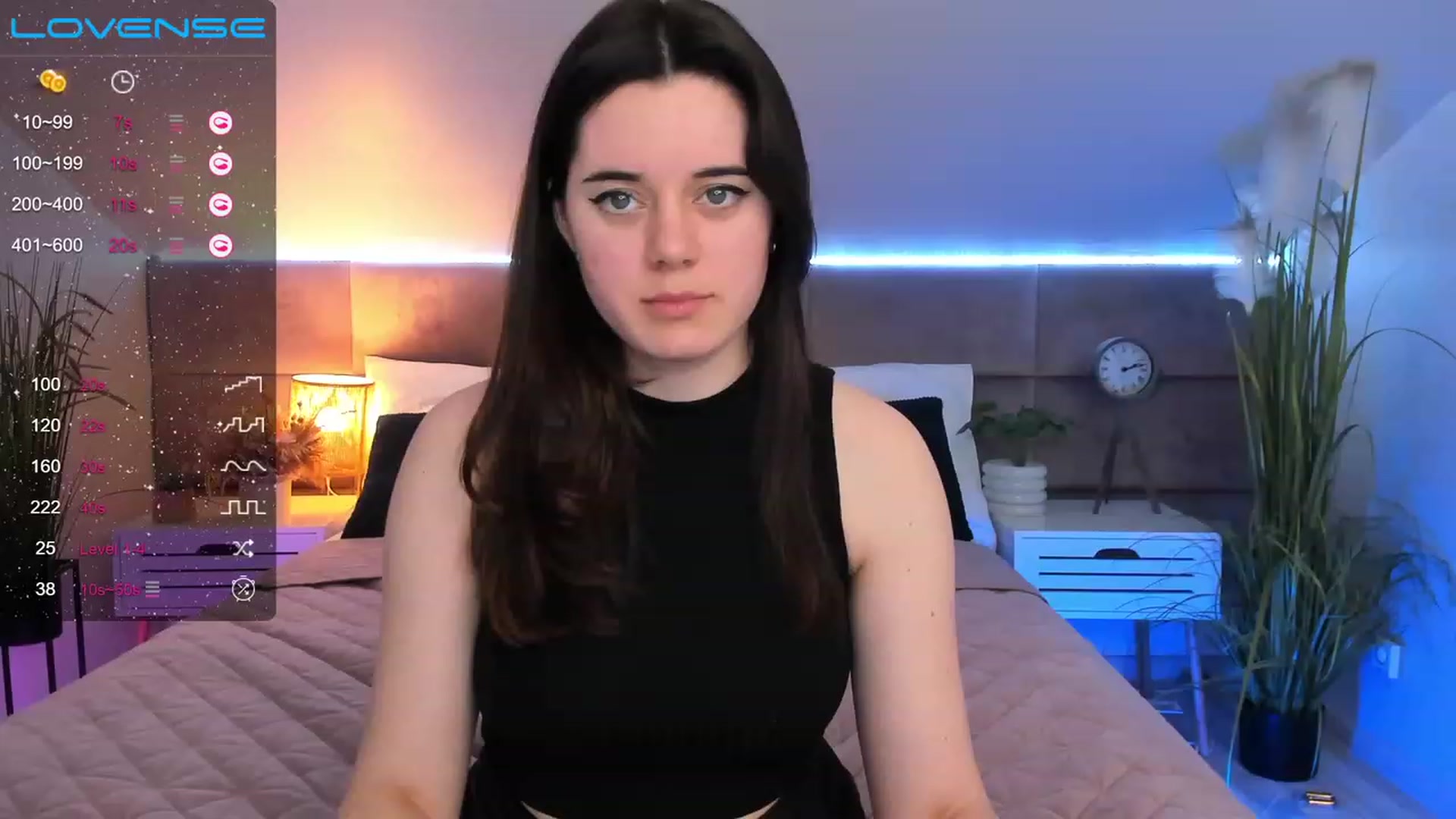 Gallery image thumbnail from JeyEvans's myfreecams stream on, 04/06/2023, 16:56 image 6 of 20