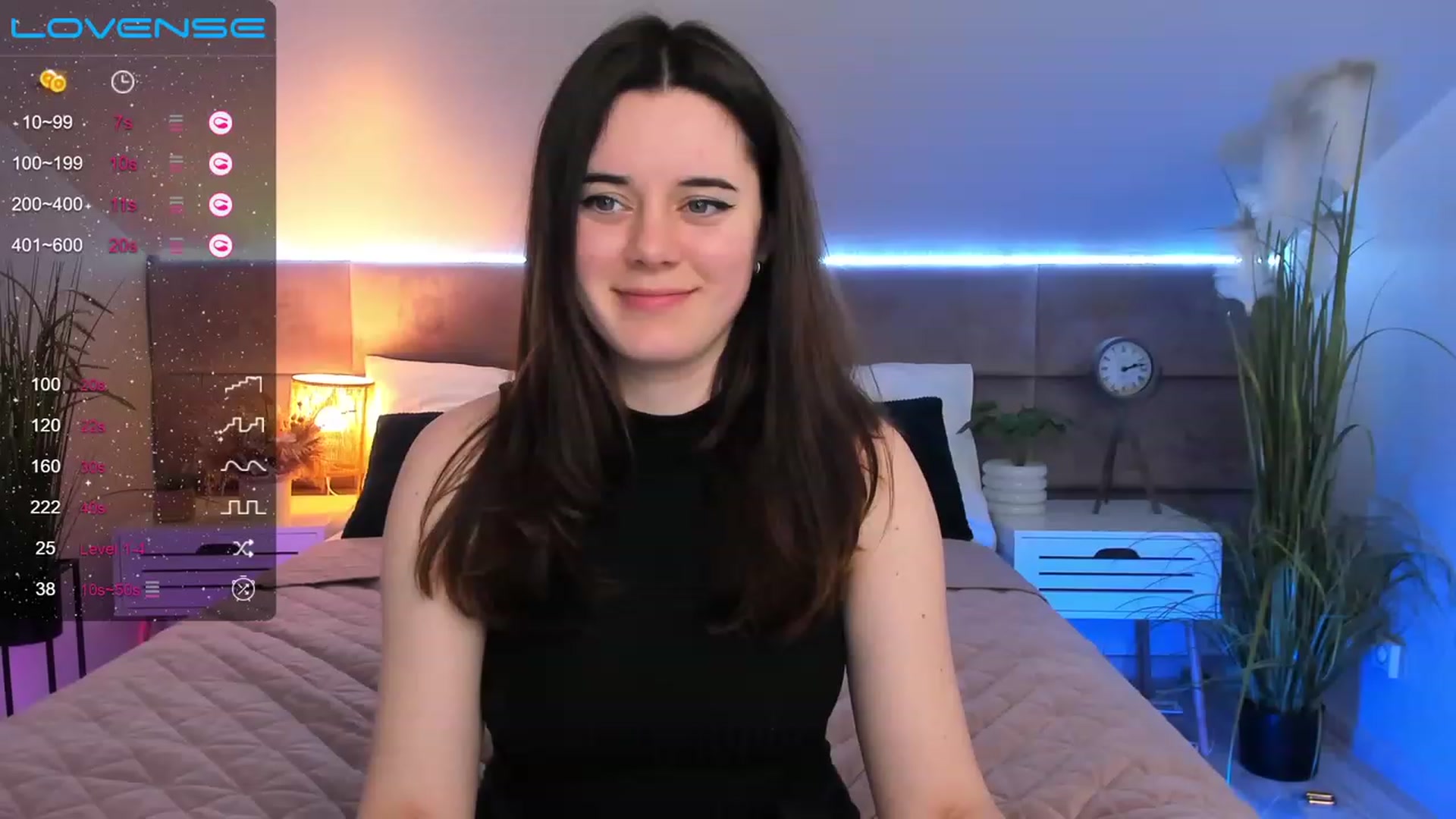 Gallery image thumbnail from JeyEvans's myfreecams stream on, 04/06/2023, 16:56 image 12 of 20