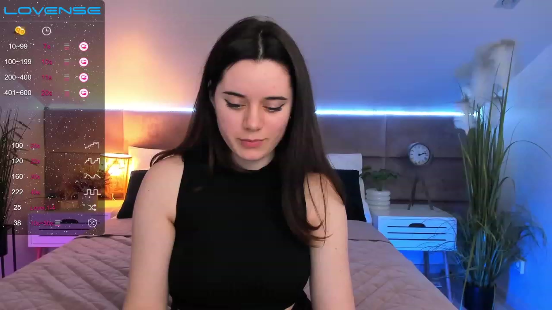 Gallery image thumbnail from JeyEvans's myfreecams stream on, 04/06/2023, 18:57 image 16 of 20