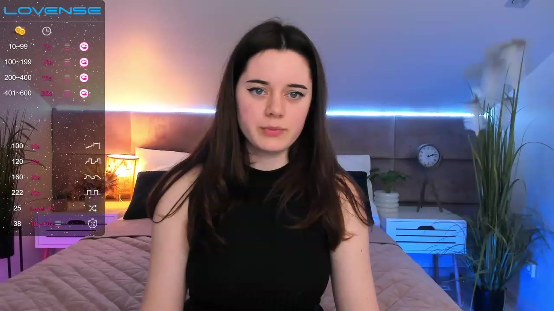 Gallery image thumbnail from JeyEvans's myfreecams stream on, 04/06/2023, 18:57 image 13 of 20