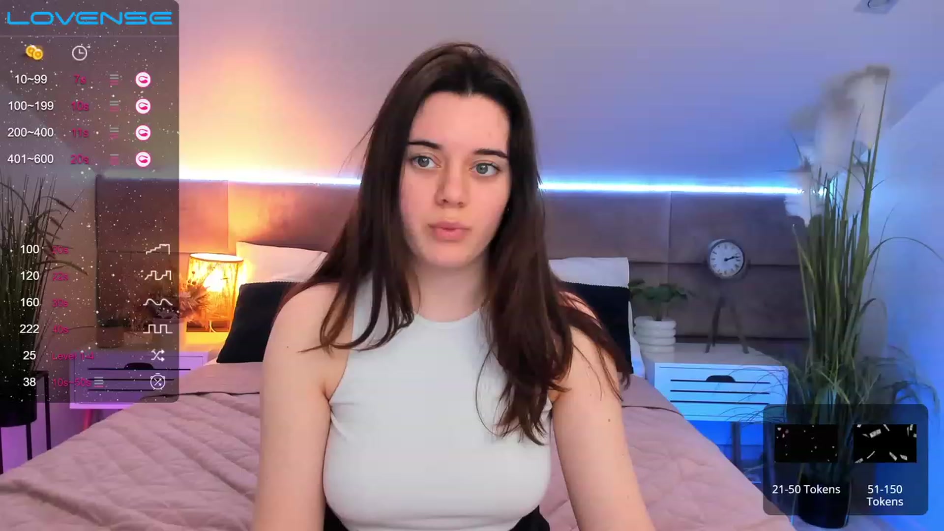 Gallery image thumbnail from JeyEvans's myfreecams stream on, 04/07/2023, 10:10 image 11 of 20