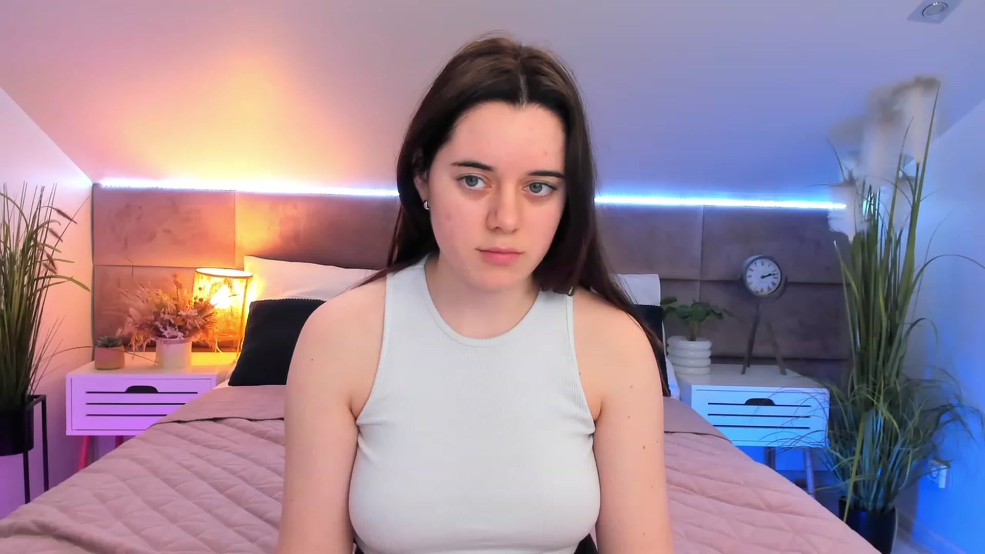 Gallery image thumbnail from JeyEvans's myfreecams stream on, 04/07/2023, 11:18 image 12 of 20