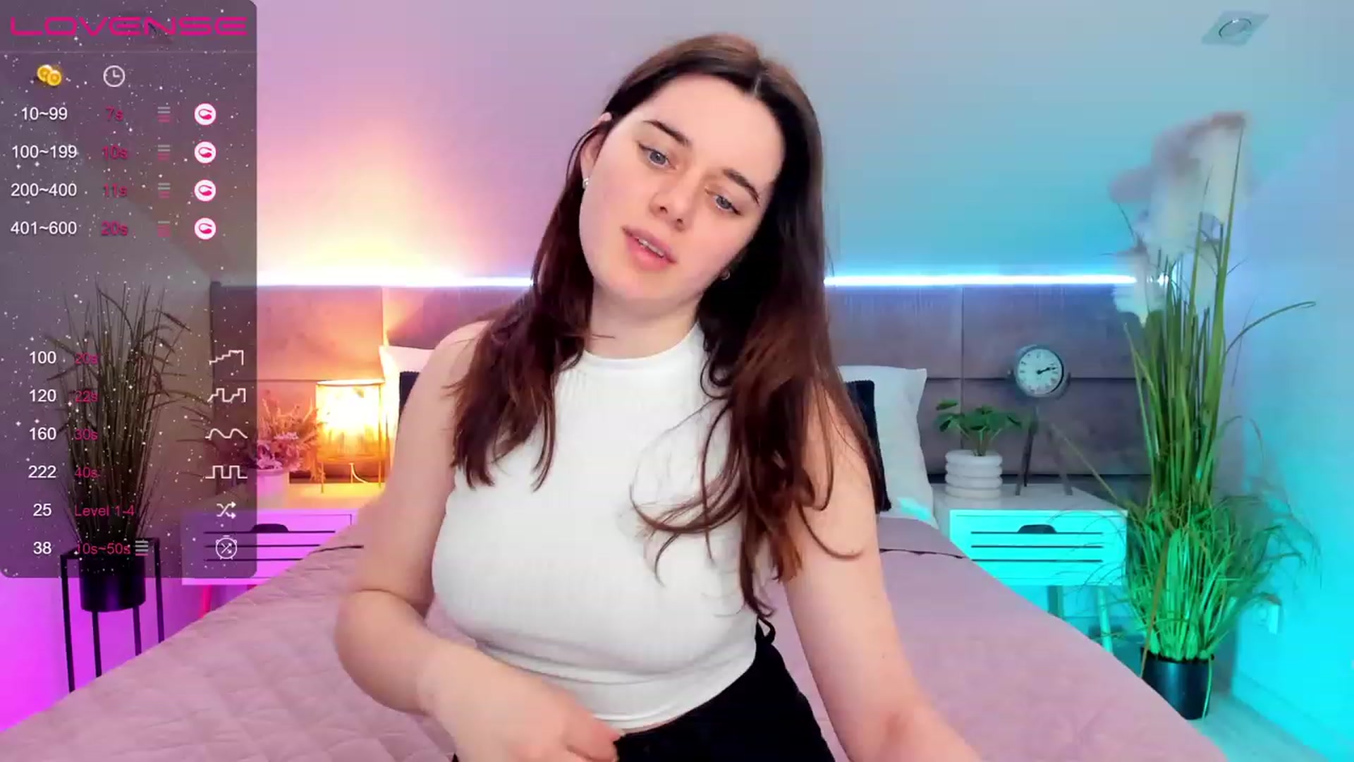 Gallery image thumbnail from JeyEvans's myfreecams stream on, 04/12/2023, 12:36 image 11 of 20