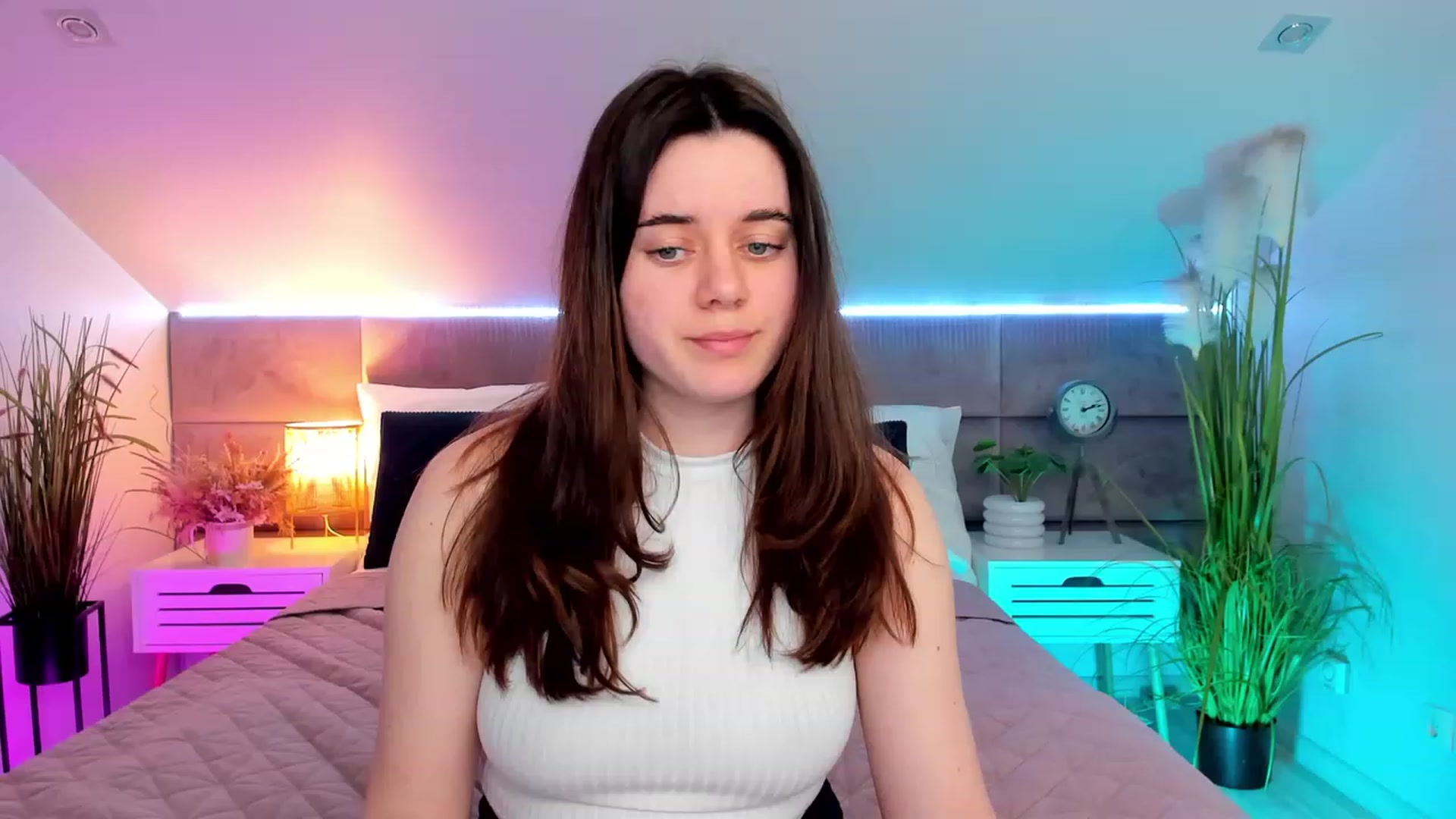 Gallery image thumbnail from JeyEvans's myfreecams stream on, 04/12/2023, 16:17 image 2 of 20