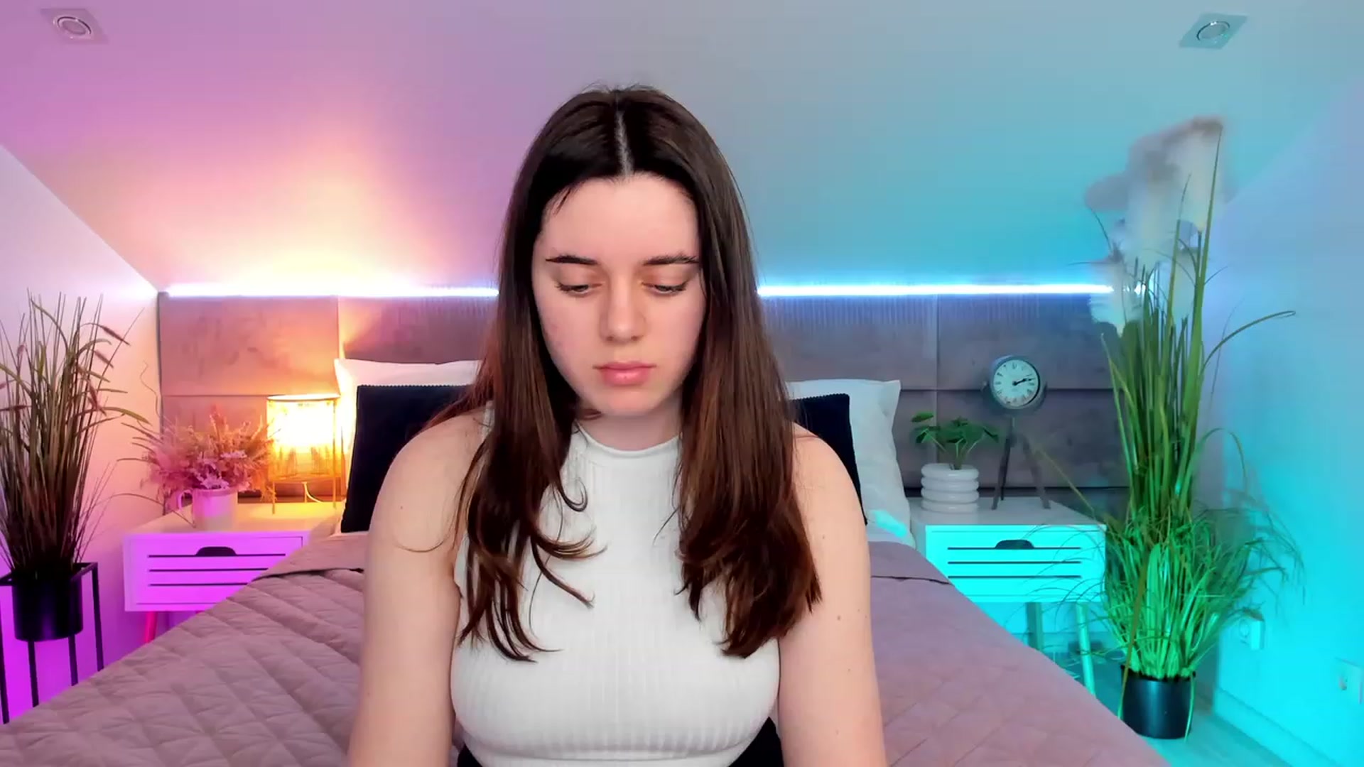 Gallery image thumbnail from JeyEvans's myfreecams stream on, 04/12/2023, 16:17 image 1 of 20