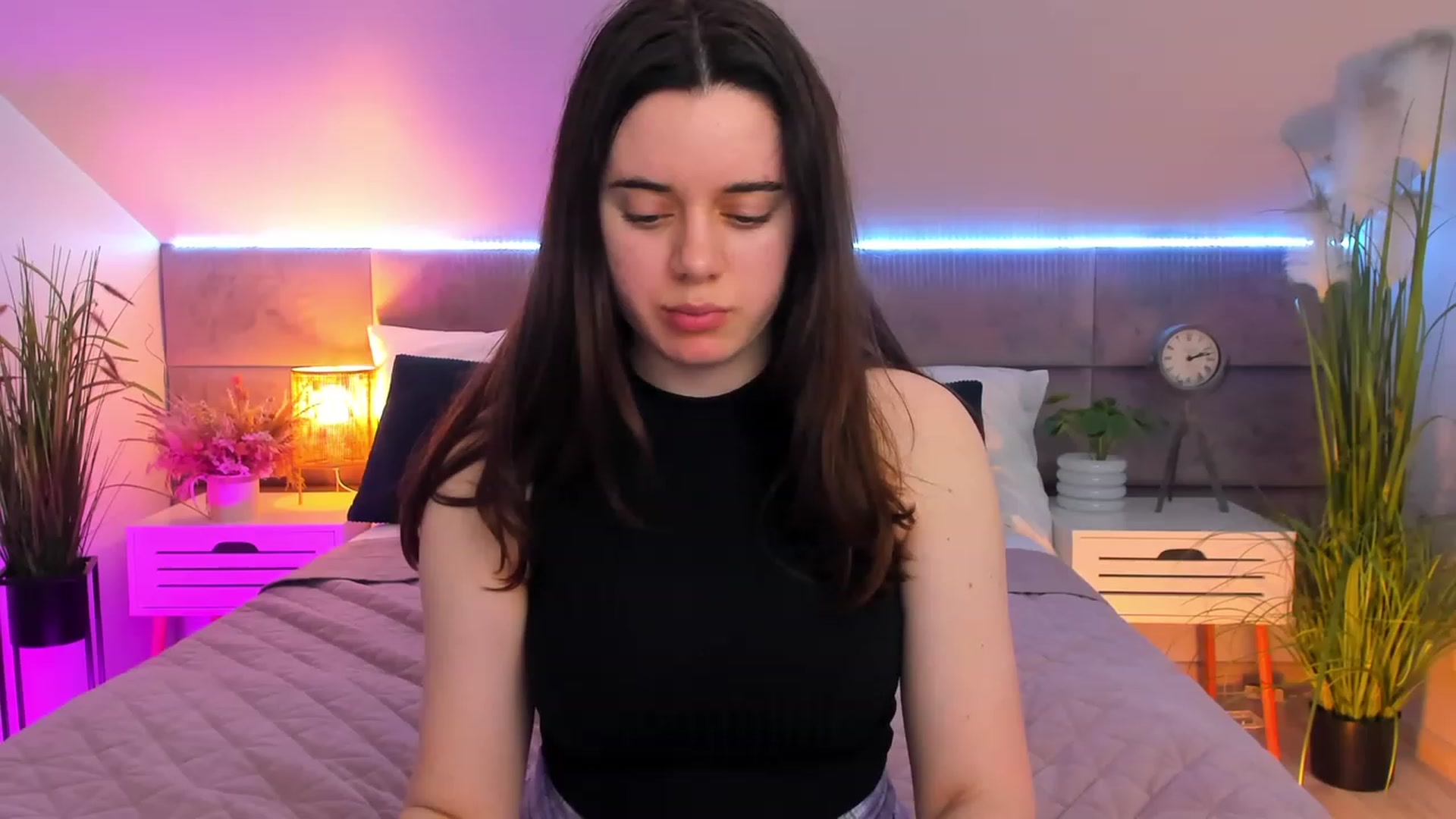 Gallery image thumbnail from JeyEvans's myfreecams stream on, 04/13/2023, 14:45 image 20 of 20
