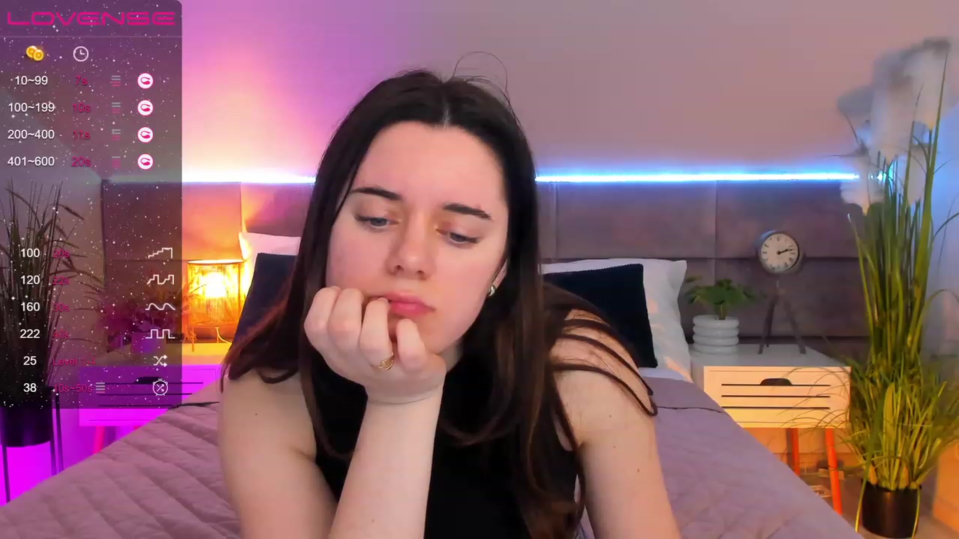 Gallery image thumbnail from JeyEvans's myfreecams stream on, 04/13/2023, 16:46 image 7 of 20