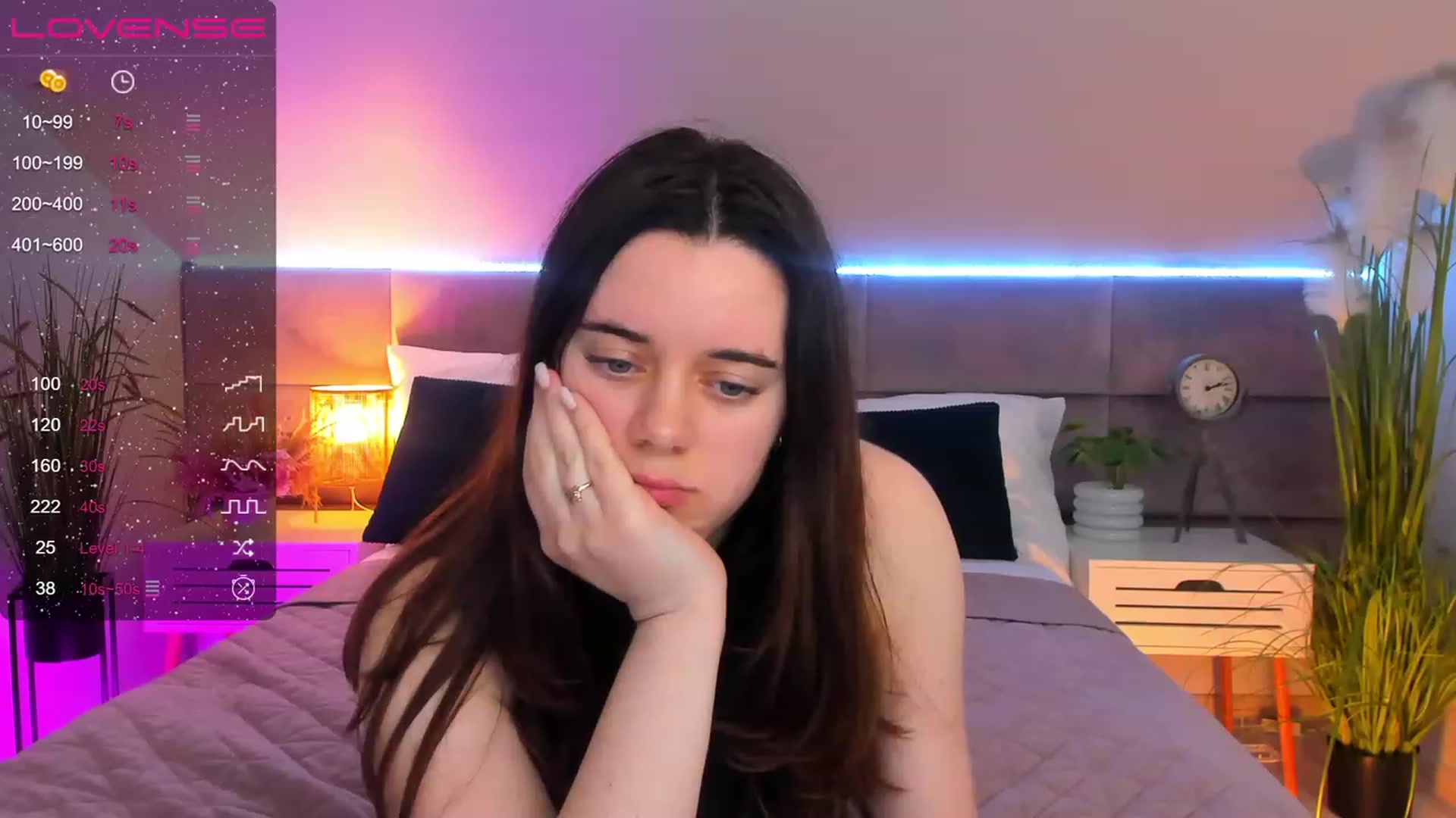 Gallery image thumbnail from JeyEvans's myfreecams stream on, 04/13/2023, 19:02 image 3 of 20