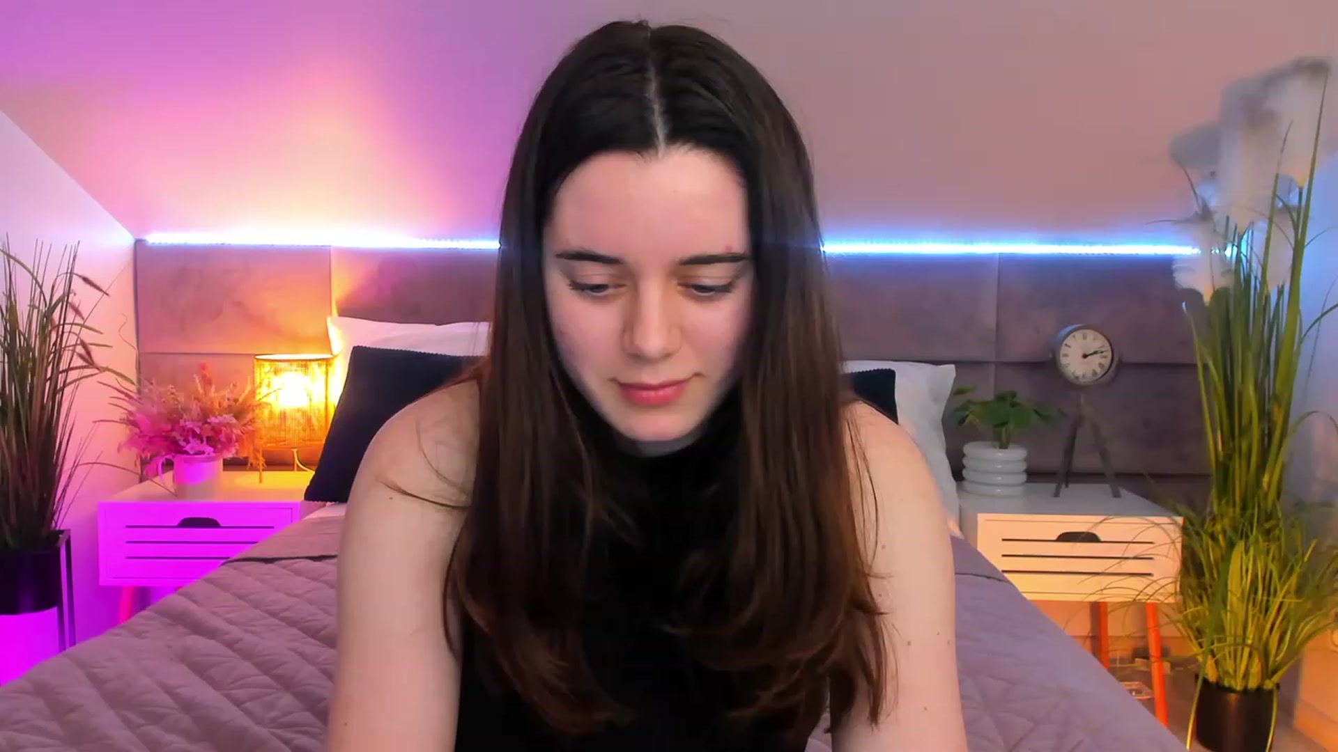 Gallery image thumbnail from JeyEvans's myfreecams stream on, 04/13/2023, 19:02 image 14 of 20