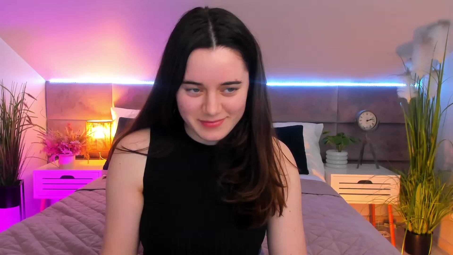 Gallery image thumbnail from JeyEvans's myfreecams stream on, 04/13/2023, 19:02 image 12 of 20