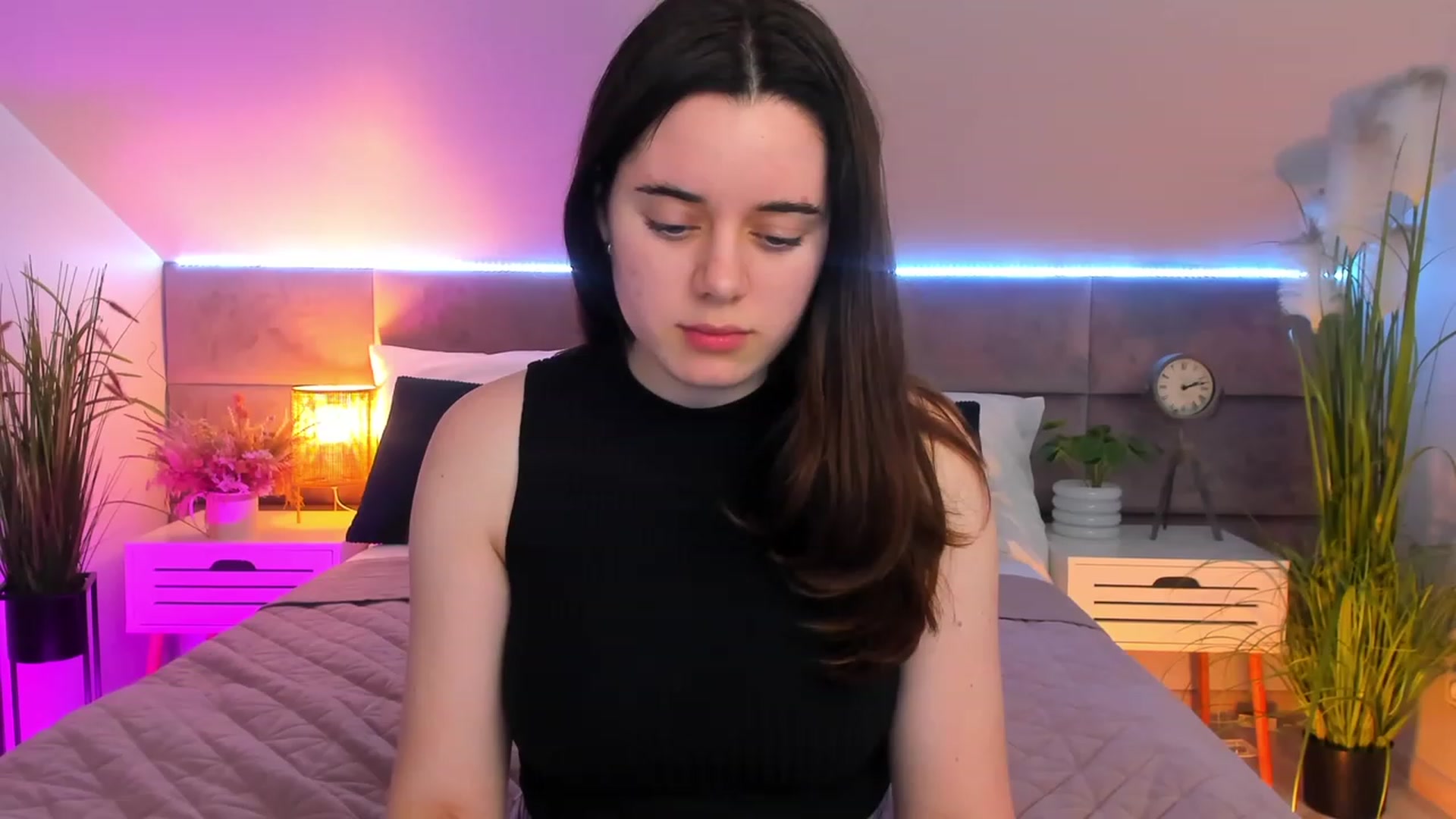 Gallery image thumbnail from JeyEvans's myfreecams stream on, 04/13/2023, 19:02 image 18 of 20