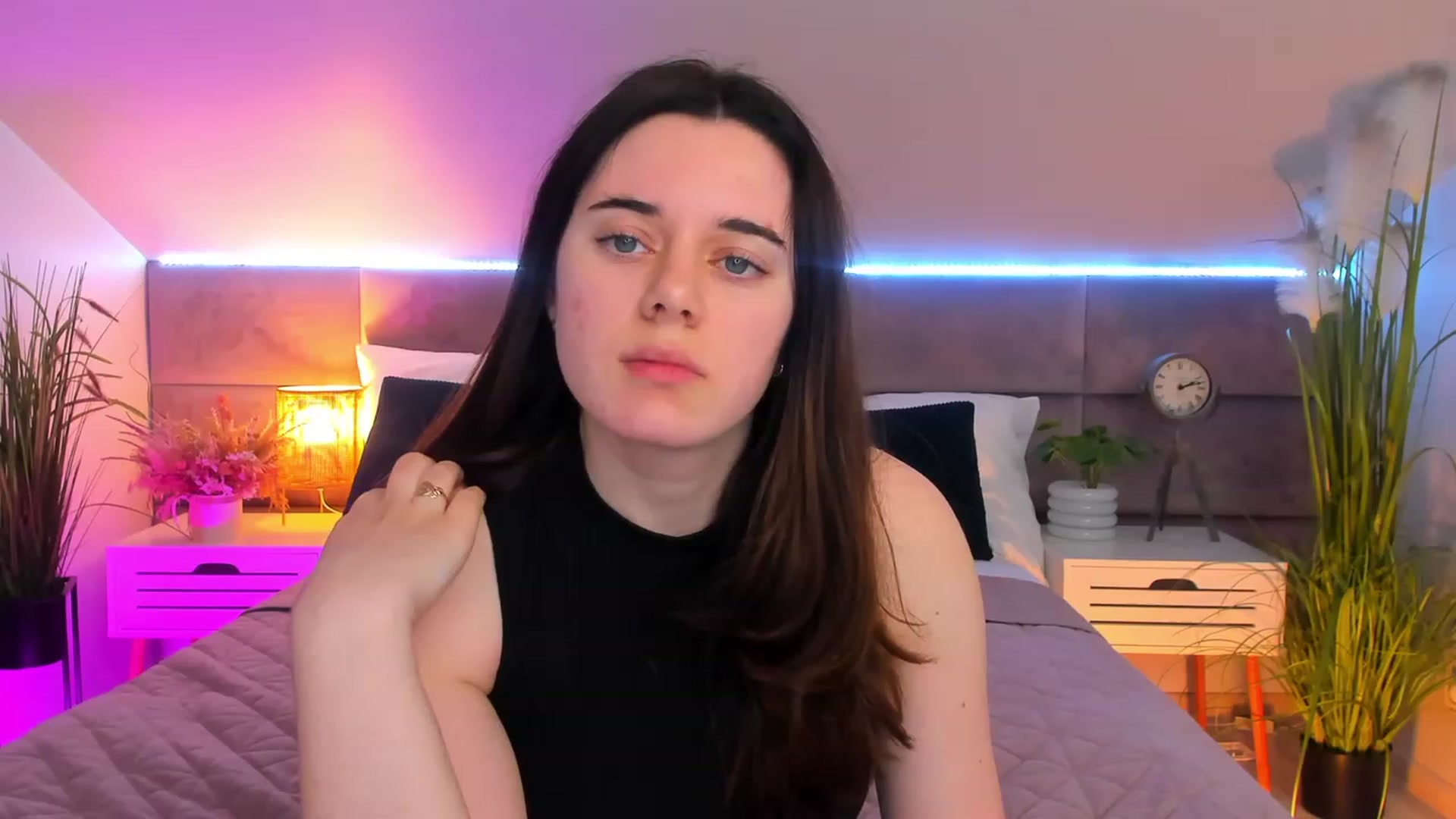 Gallery image thumbnail from JeyEvans's myfreecams stream on, 04/13/2023, 19:02 image 11 of 20