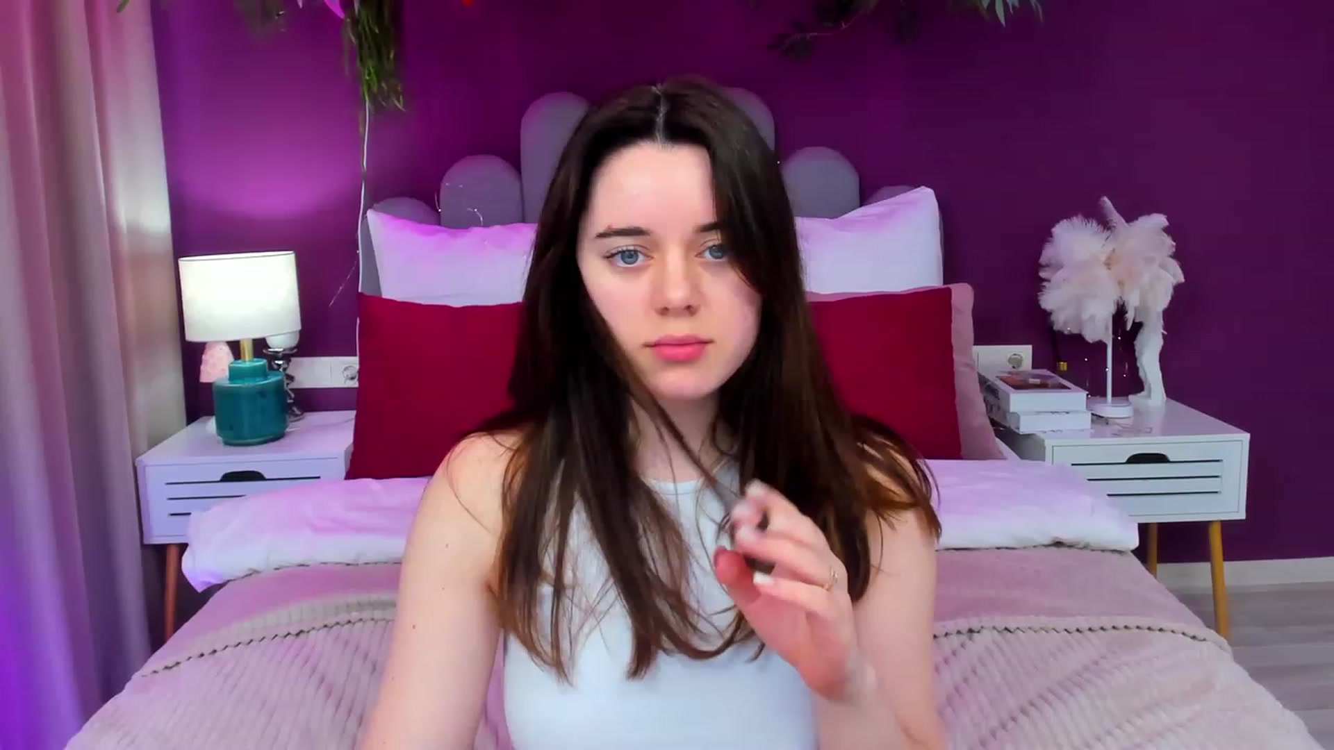 Gallery image thumbnail from JeyEvans's myfreecams stream on, 04/14/2023, 09:16 image 14 of 20
