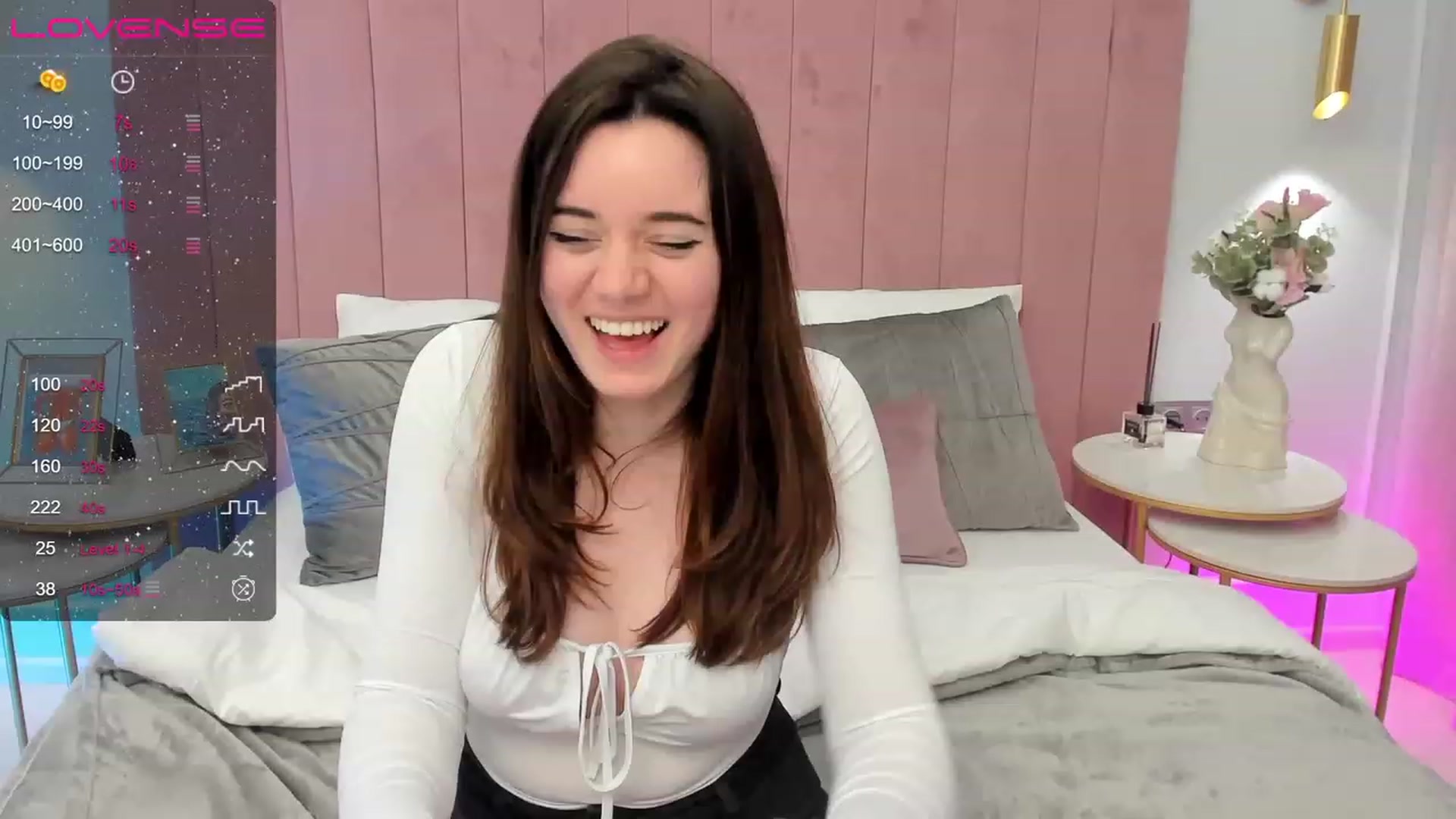 Gallery image thumbnail from JeyEvans's myfreecams stream on, 04/27/2023, 18:27 image 9 of 20