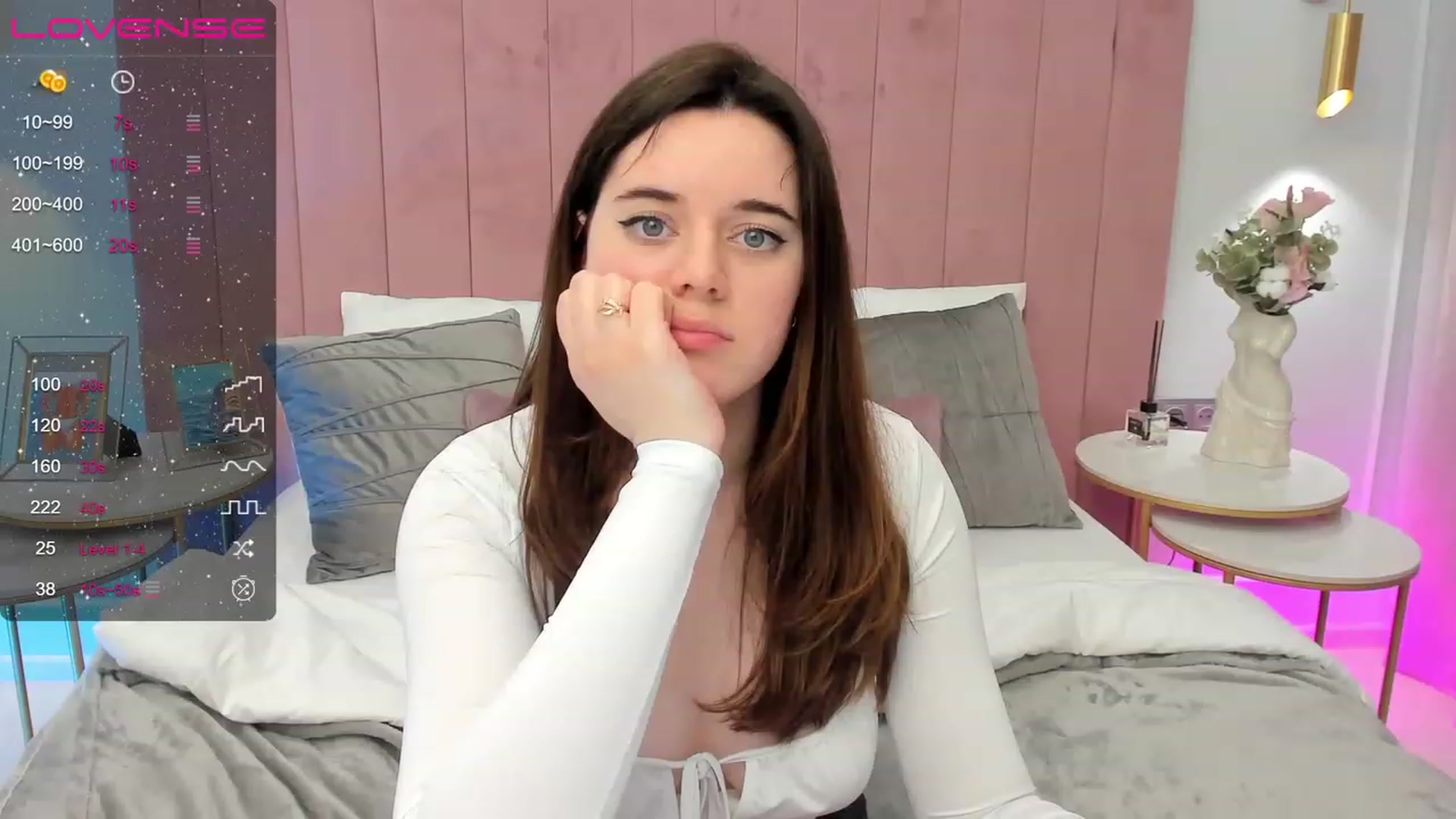 Gallery image thumbnail from JeyEvans's myfreecams stream on, 04/27/2023, 19:14 image 14 of 20