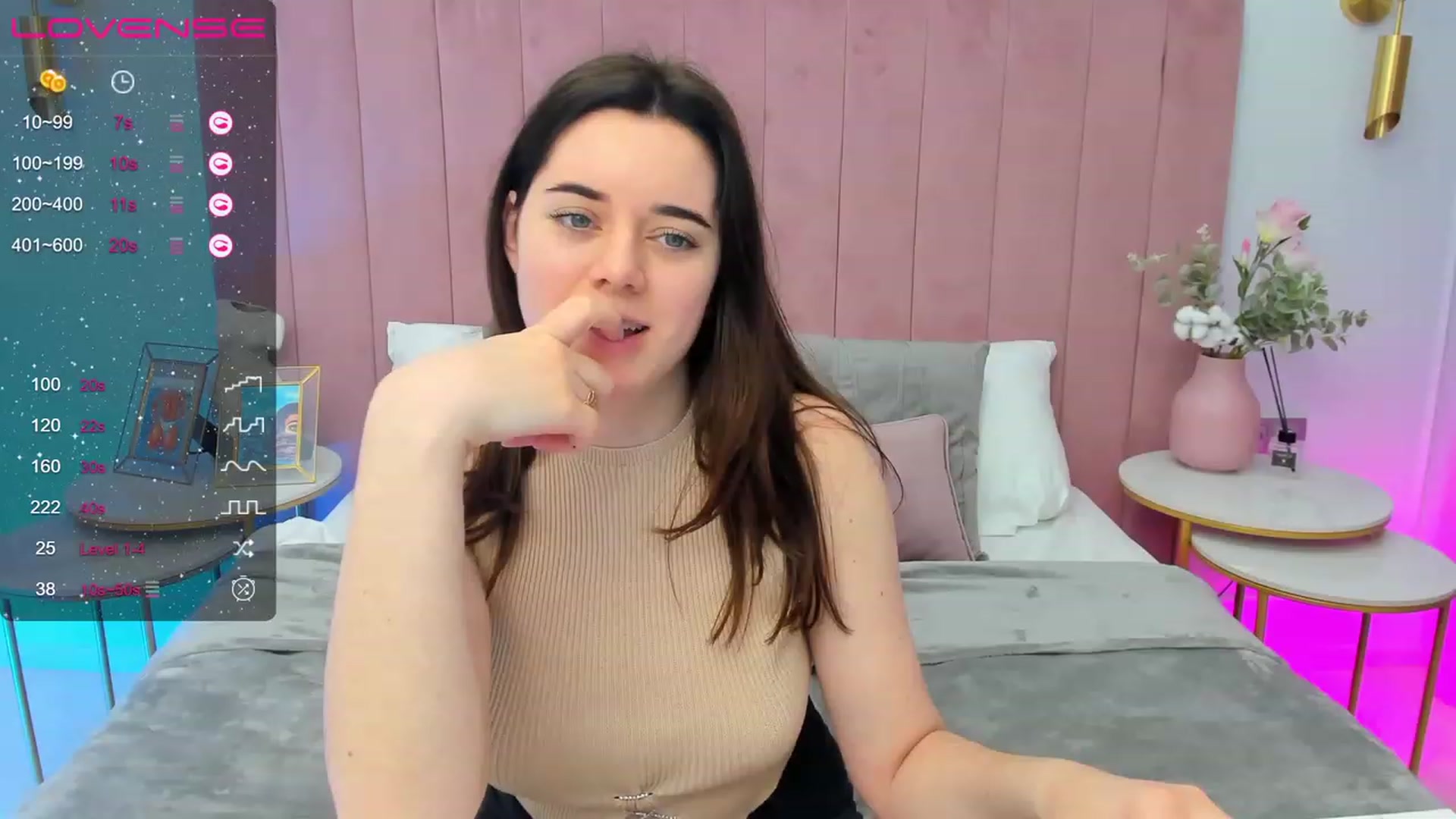 Gallery image thumbnail from JeyEvans's myfreecams stream on, 05/07/2023, 06:43 image 9 of 20