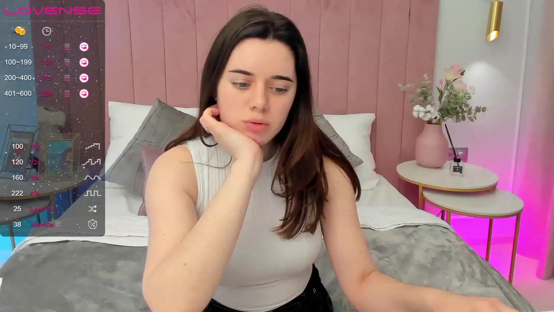 Gallery image thumbnail from JeyEvans's myfreecams stream on, 05/10/2023, 18:42 image 11 of 20