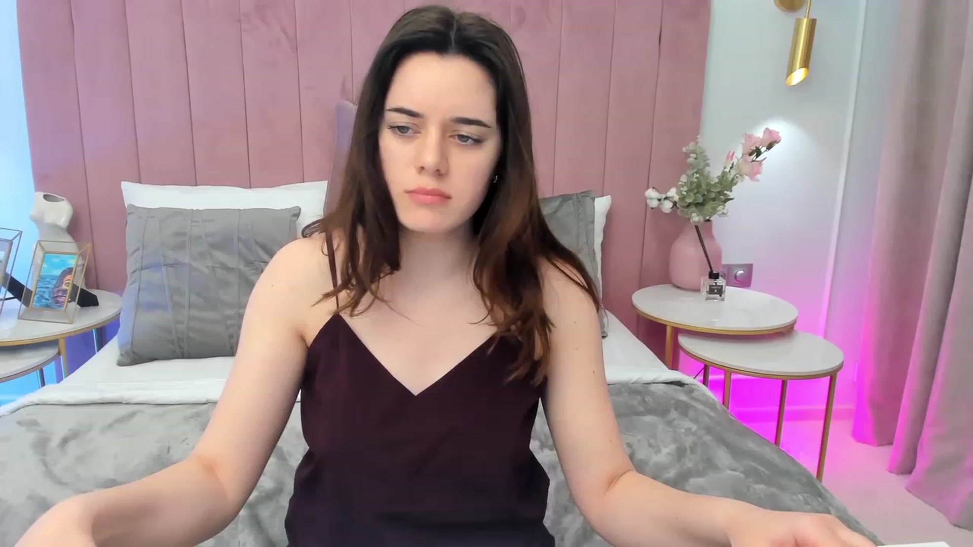 Gallery image thumbnail from JeyEvans's myfreecams stream on, 05/18/2023, 14:22 image 11 of 20
