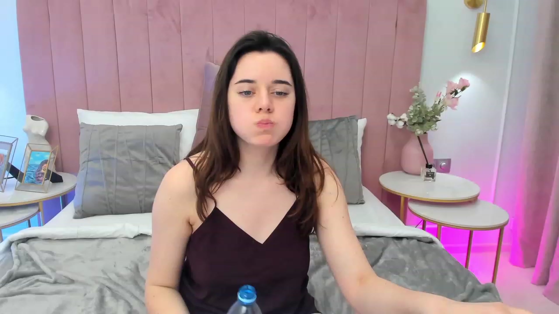 Gallery image thumbnail from JeyEvans's myfreecams stream on, 05/18/2023, 18:48 image 20 of 20
