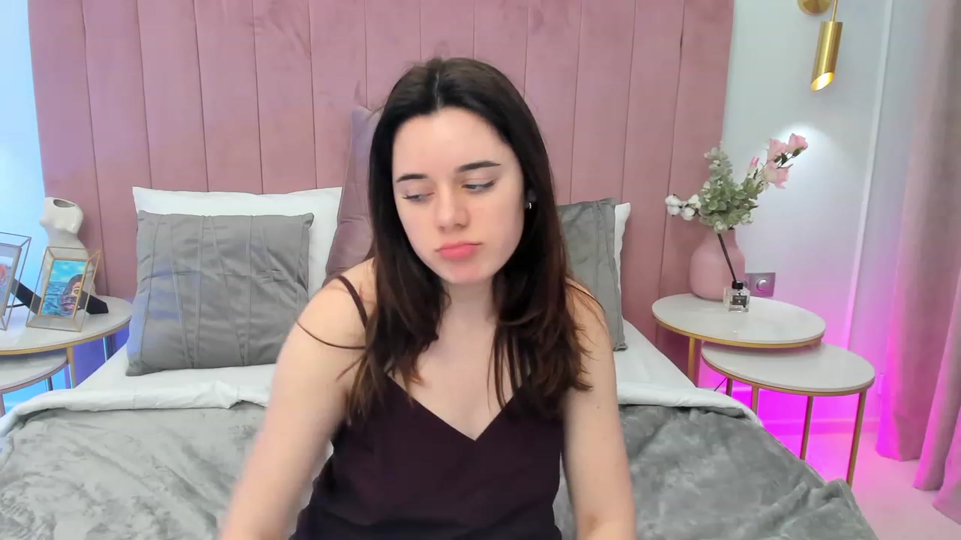 Gallery image thumbnail from JeyEvans's myfreecams stream on, 05/18/2023, 18:48 image 7 of 20
