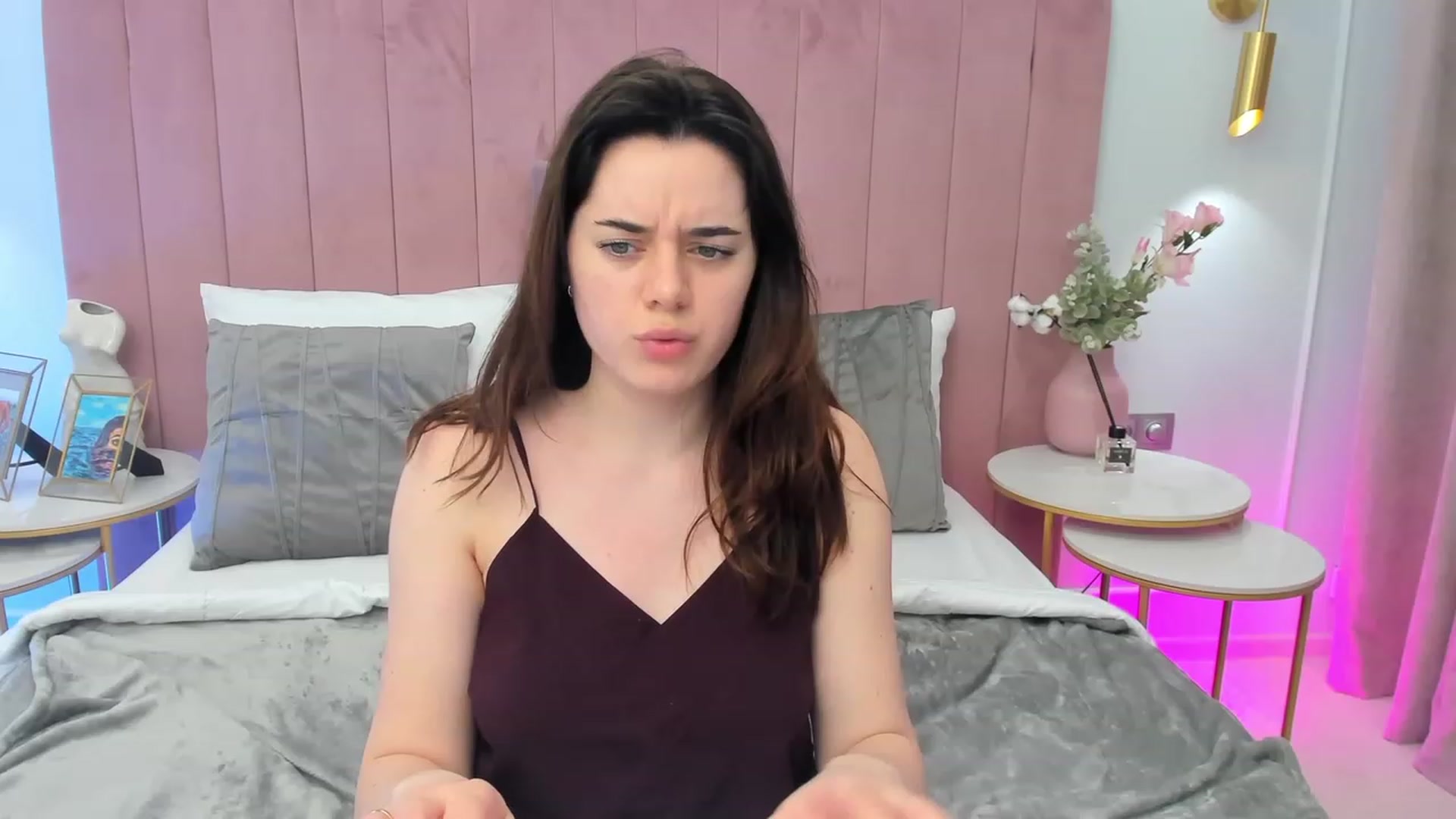 Gallery image thumbnail from JeyEvans's myfreecams stream on, 05/18/2023, 18:59 image 20 of 20
