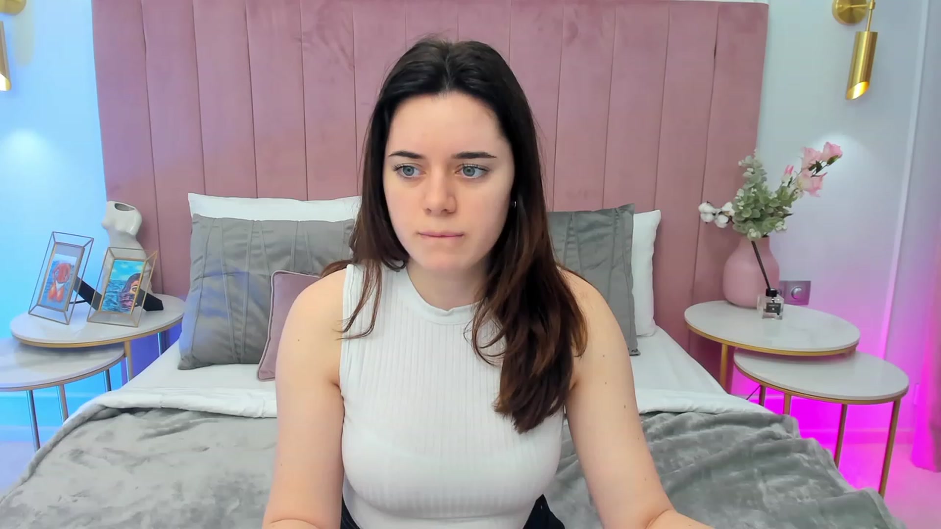 Gallery image thumbnail from JeyEvans's myfreecams stream on, 05/19/2023, 07:26 image 13 of 20