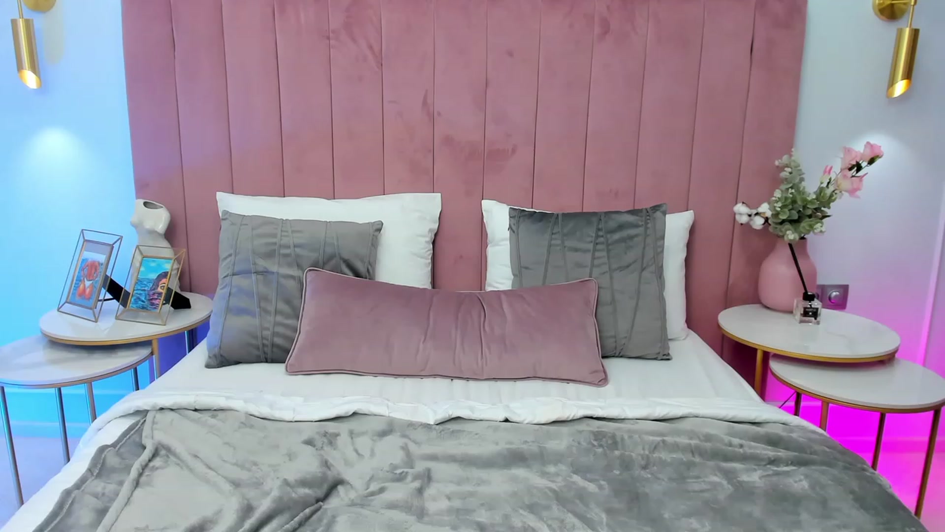 Gallery image thumbnail from JeyEvans's myfreecams stream on, 05/19/2023, 11:56 image 17 of 20