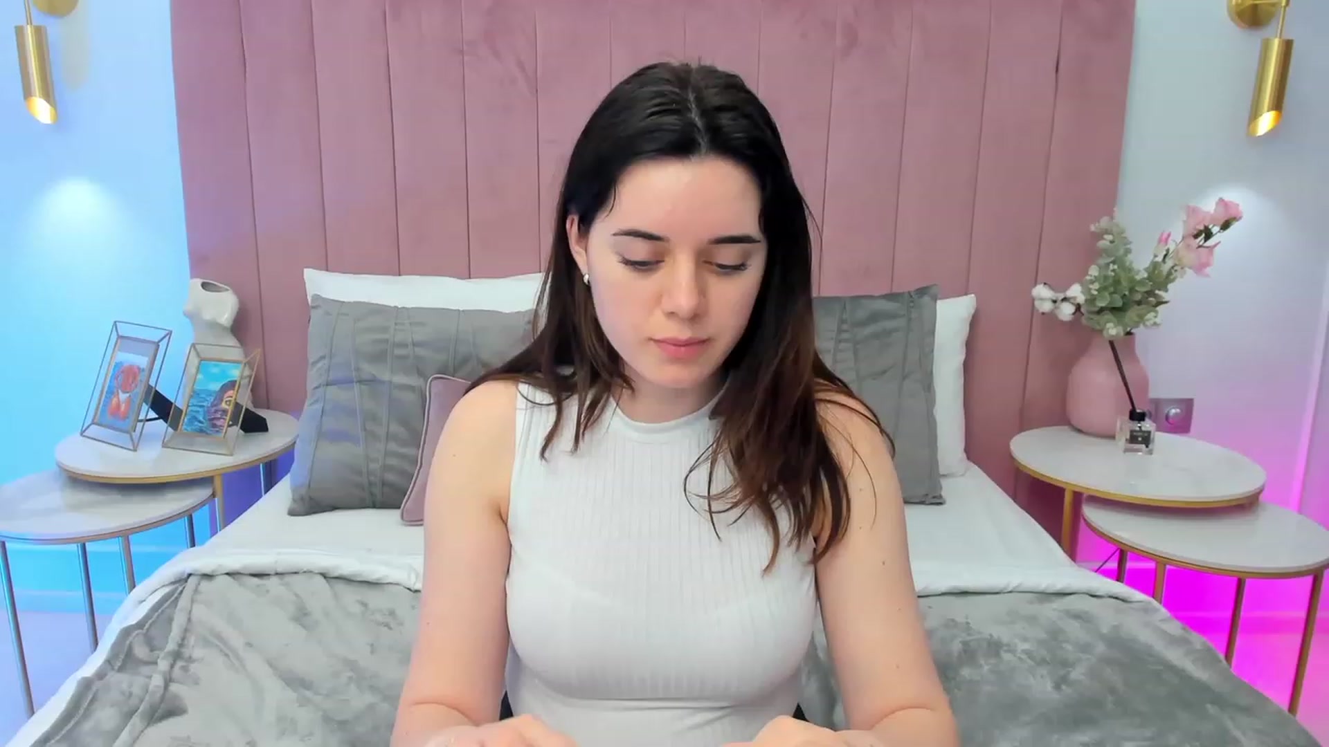Gallery image thumbnail from JeyEvans's myfreecams stream on, 05/19/2023, 11:56 image 2 of 20