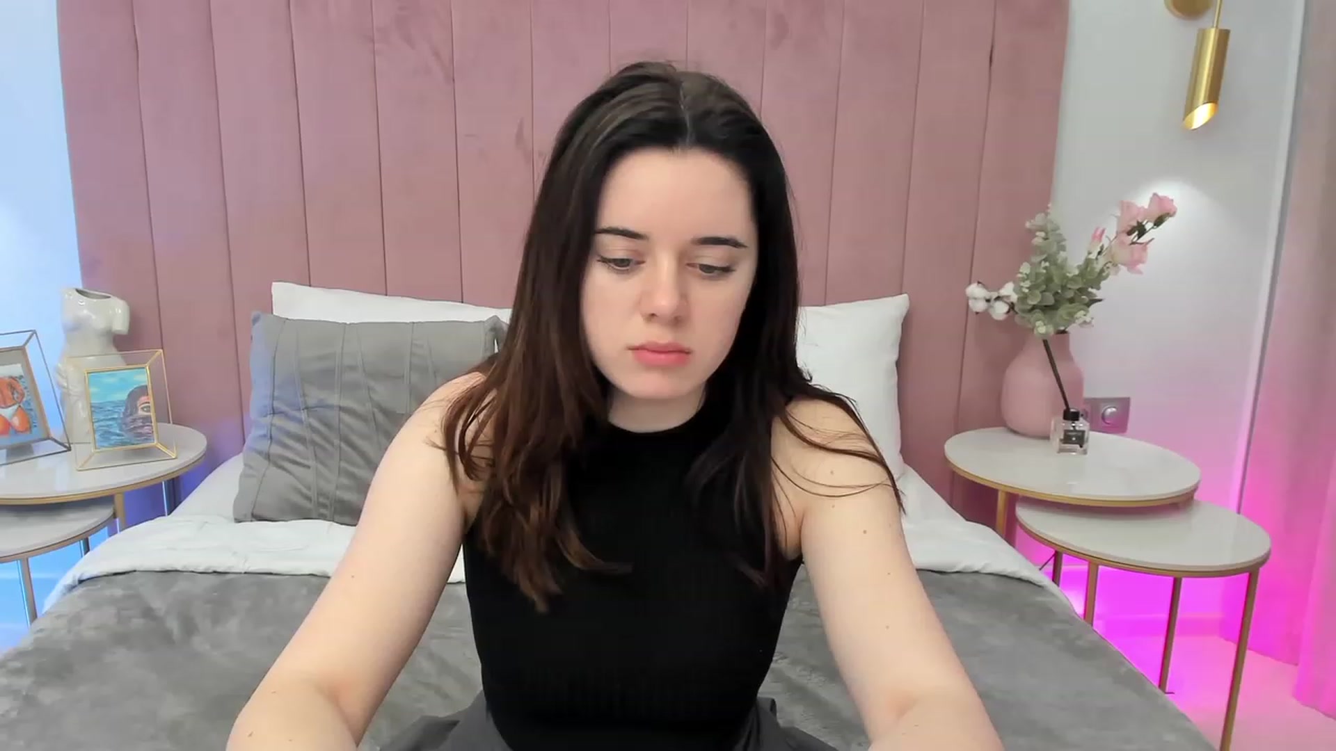 Gallery image thumbnail from JeyEvans's myfreecams stream on, 05/22/2023, 06:53 image 3 of 20