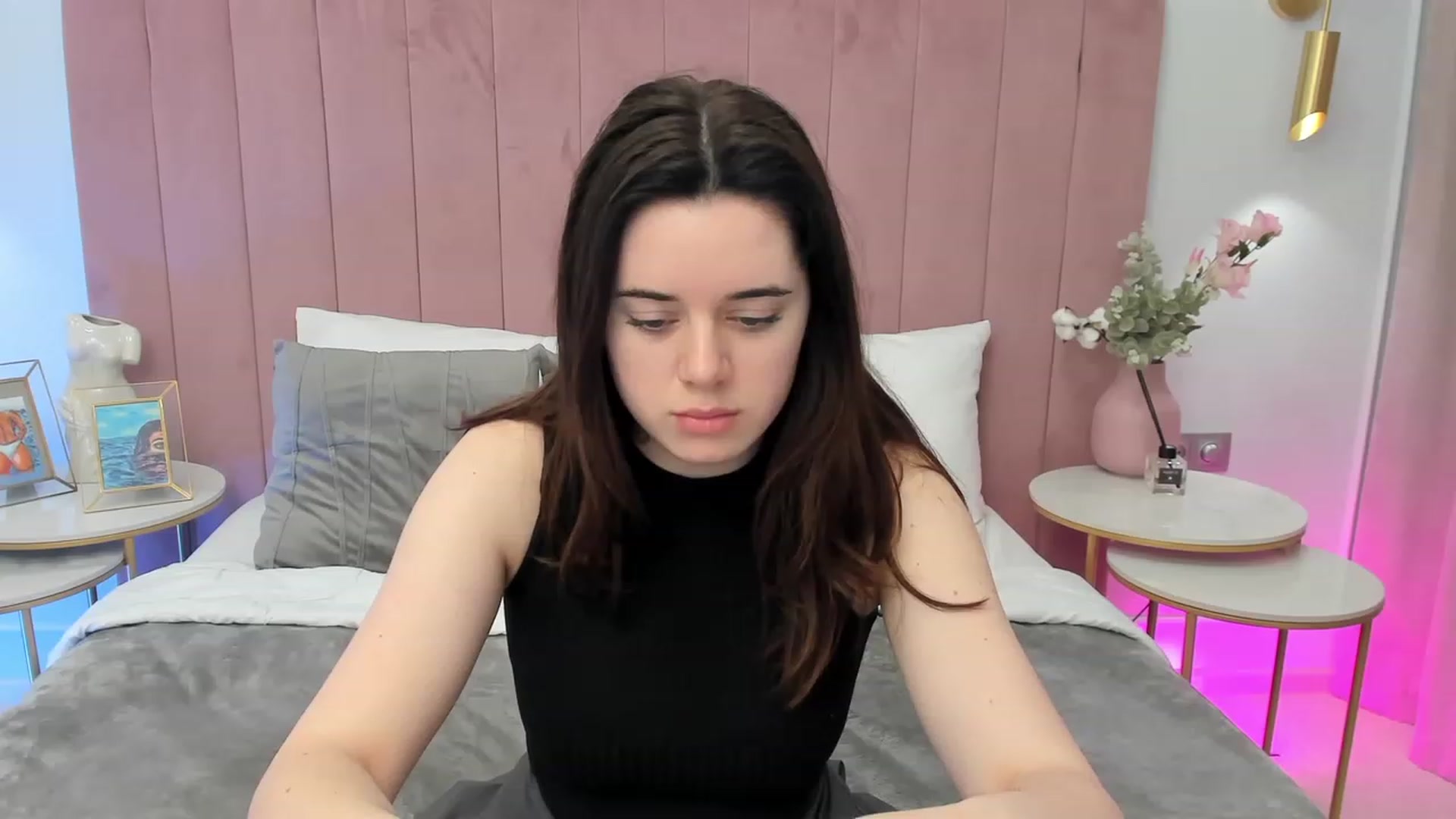 Gallery image thumbnail from JeyEvans's myfreecams stream on, 05/22/2023, 06:53 image 9 of 20