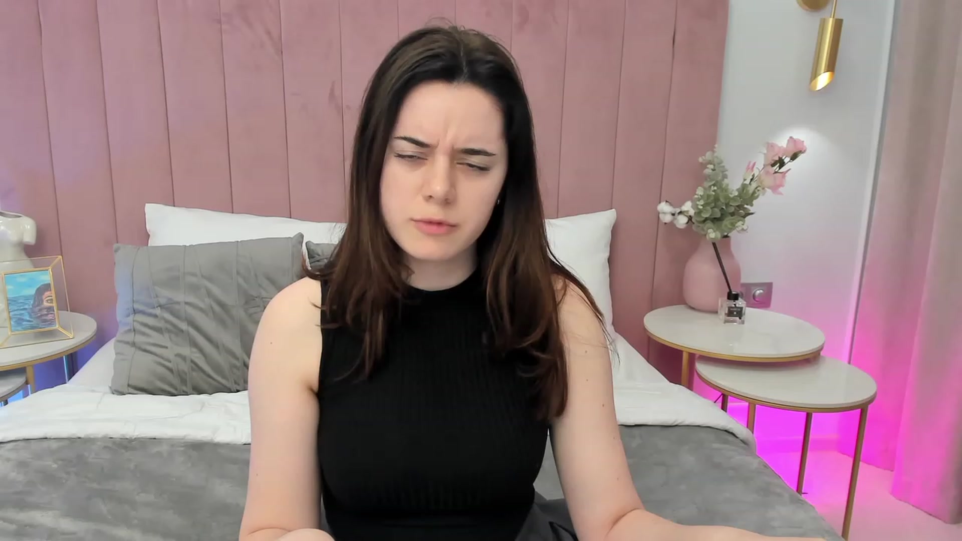 Gallery image thumbnail from JeyEvans's myfreecams stream on, 05/22/2023, 11:21 image 11 of 20