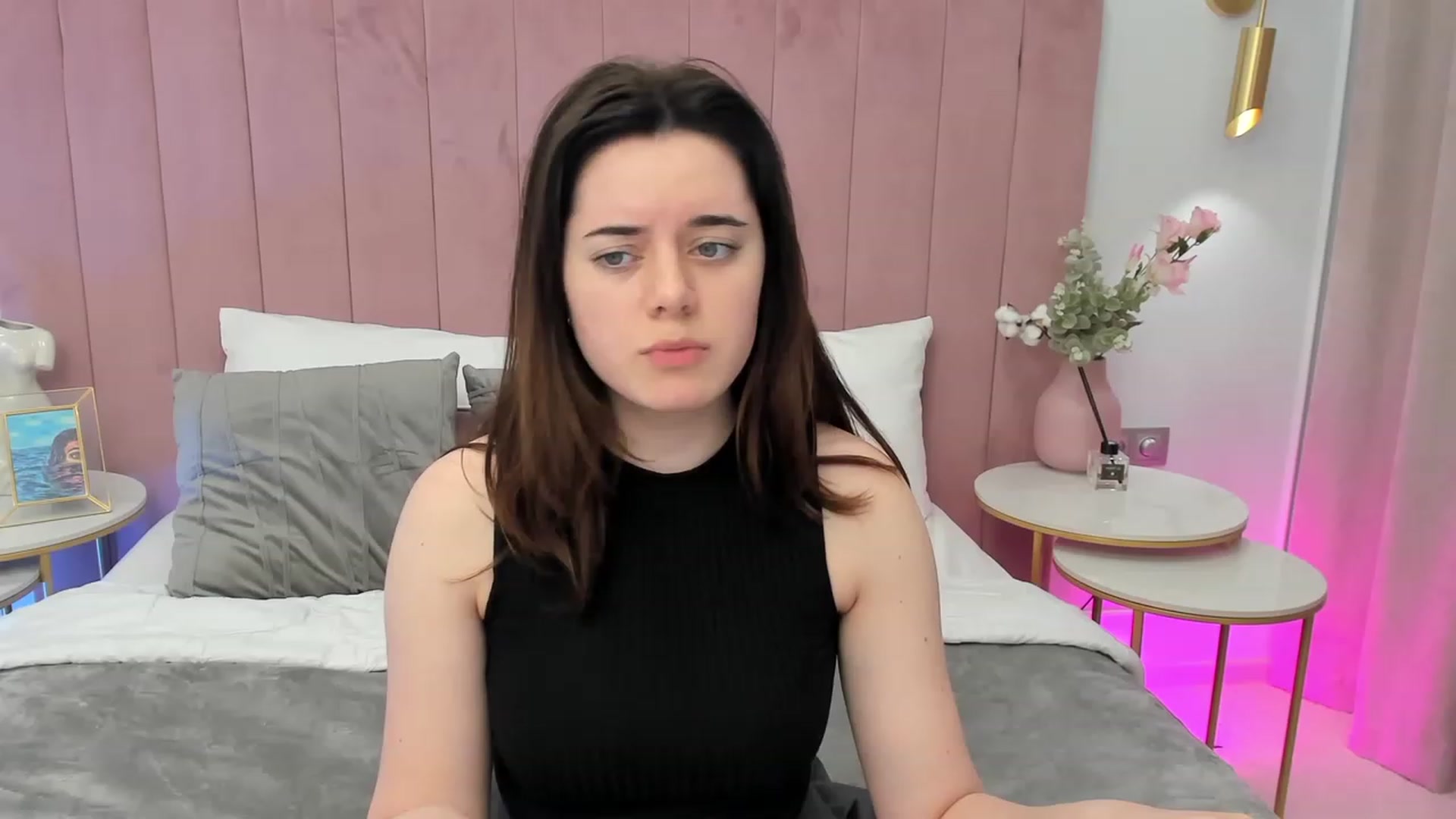 Gallery image thumbnail from JeyEvans's myfreecams stream on, 05/22/2023, 11:21 image 1 of 20