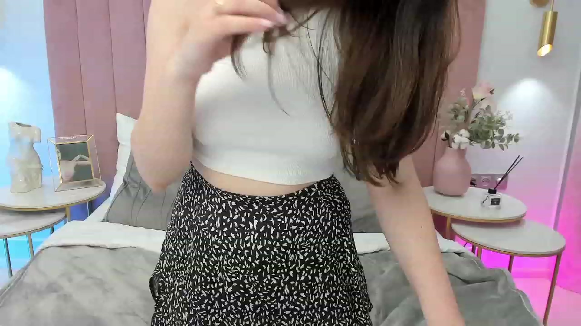 Gallery image thumbnail from JeyEvans's myfreecams stream on, 06/12/2023, 14:59 image 13 of 20