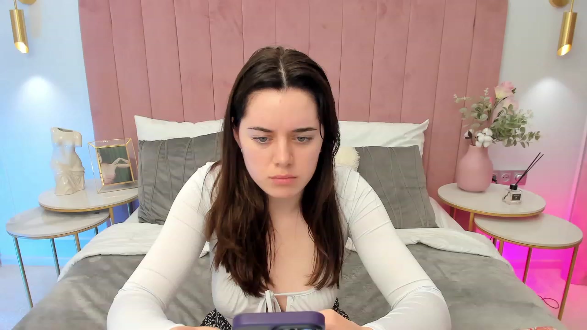Gallery image thumbnail from JeyEvans's myfreecams stream on, 06/15/2023, 01:15 image 5 of 20