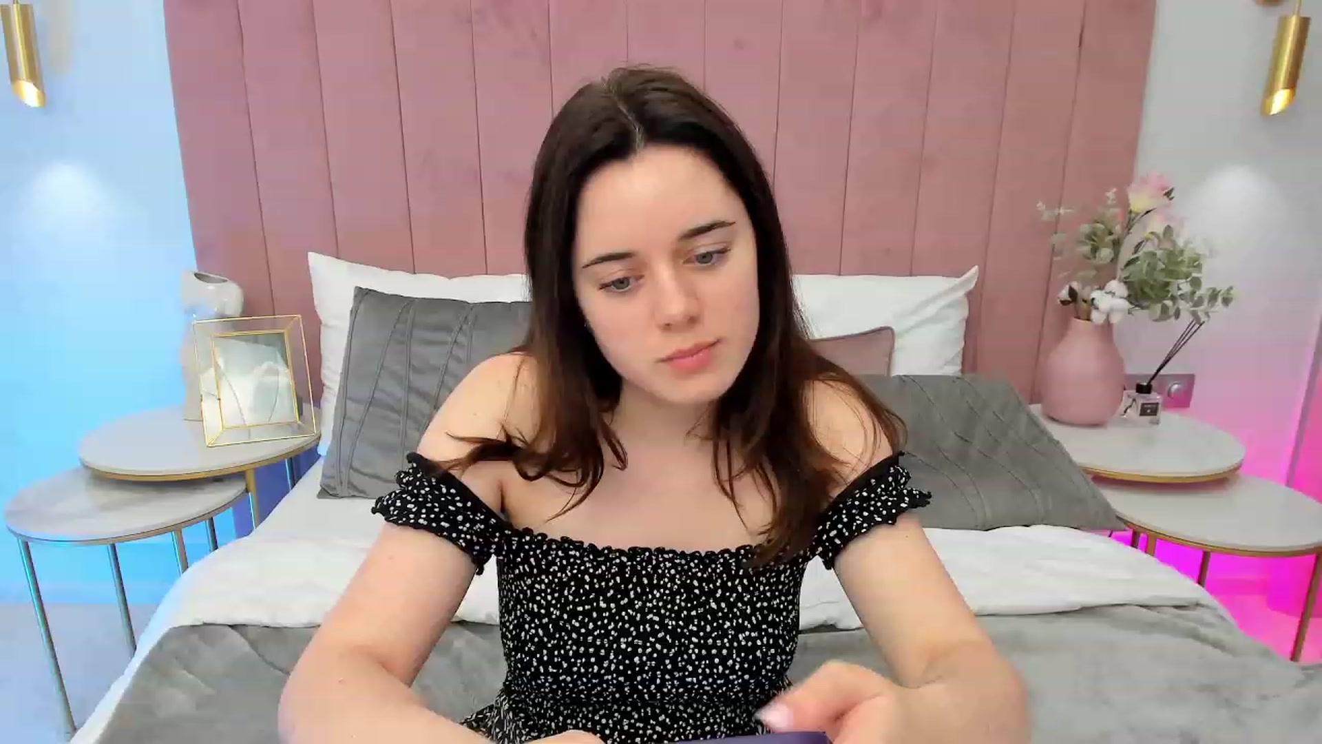 Gallery image thumbnail from JeyEvans's myfreecams stream on, 06/16/2023, 06:36 image 2 of 20