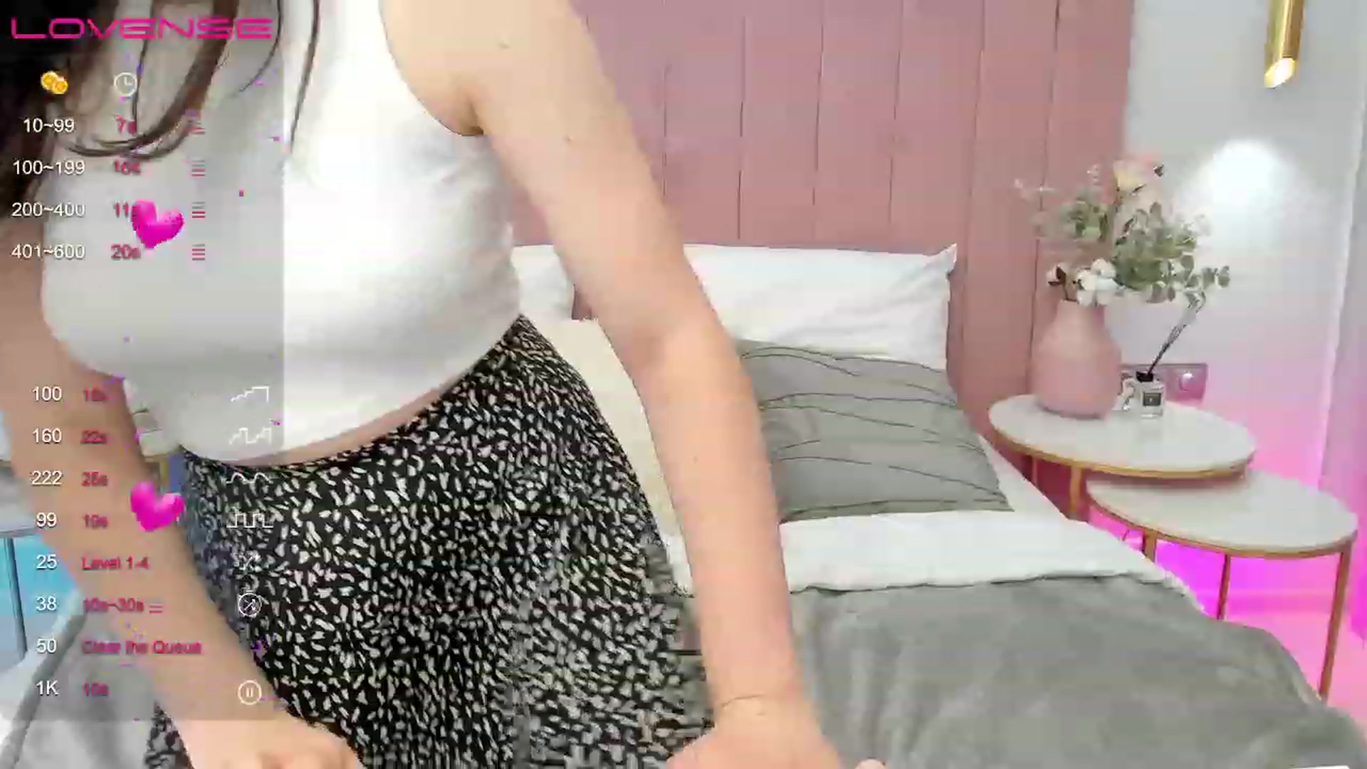 Gallery image thumbnail from JeyEvans's myfreecams stream on, 06/20/2023, 13:54 image 7 of 20