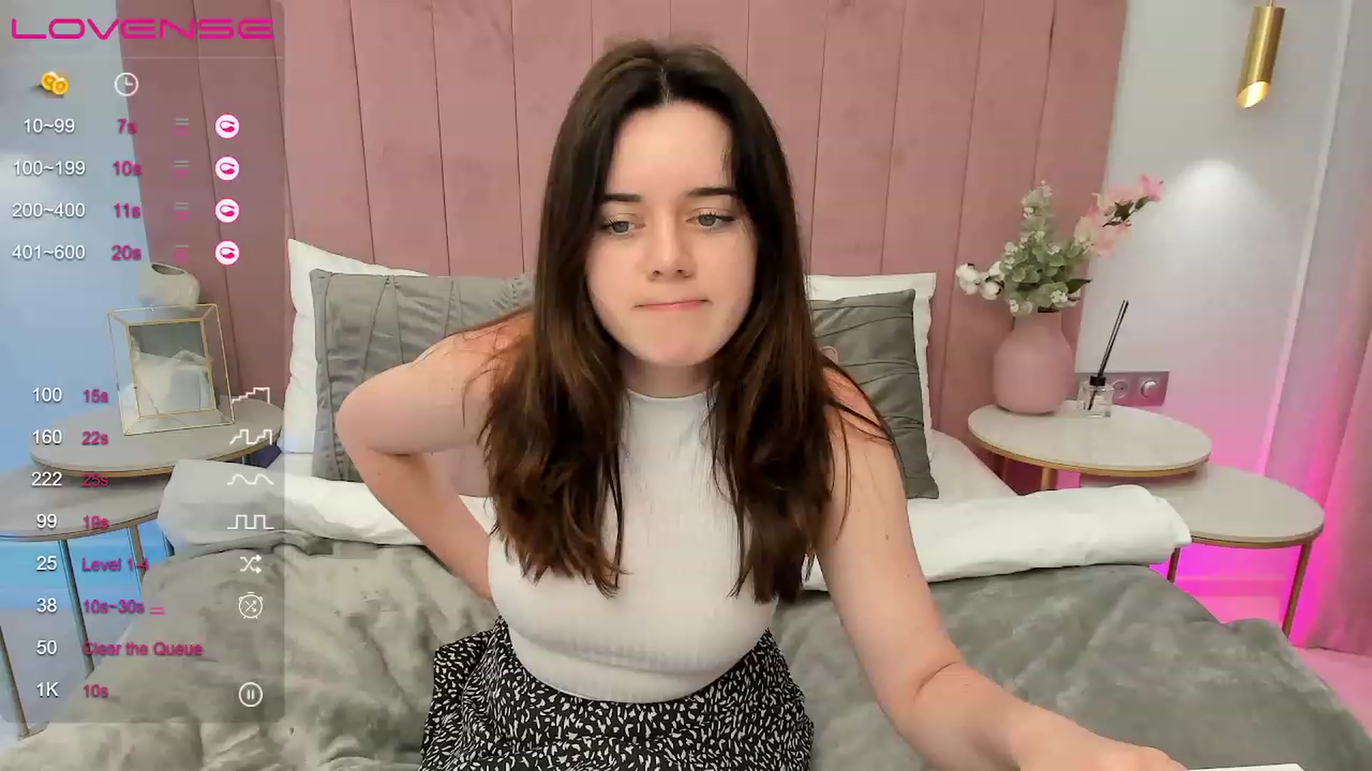 Gallery image thumbnail from JeyEvans's myfreecams stream on, 06/23/2023, 09:11 image 14 of 20