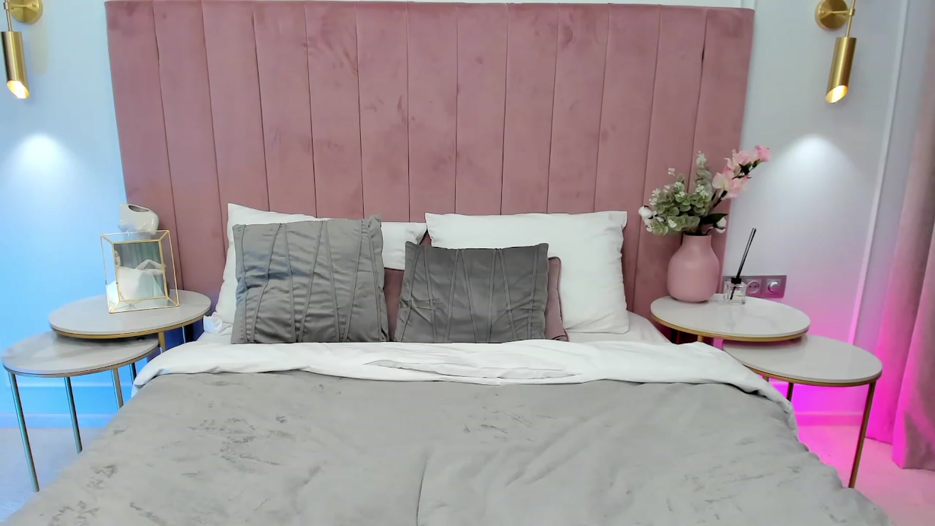 Gallery image thumbnail from JeyEvans's myfreecams stream on, 06/28/2023, 05:22 image 6 of 20