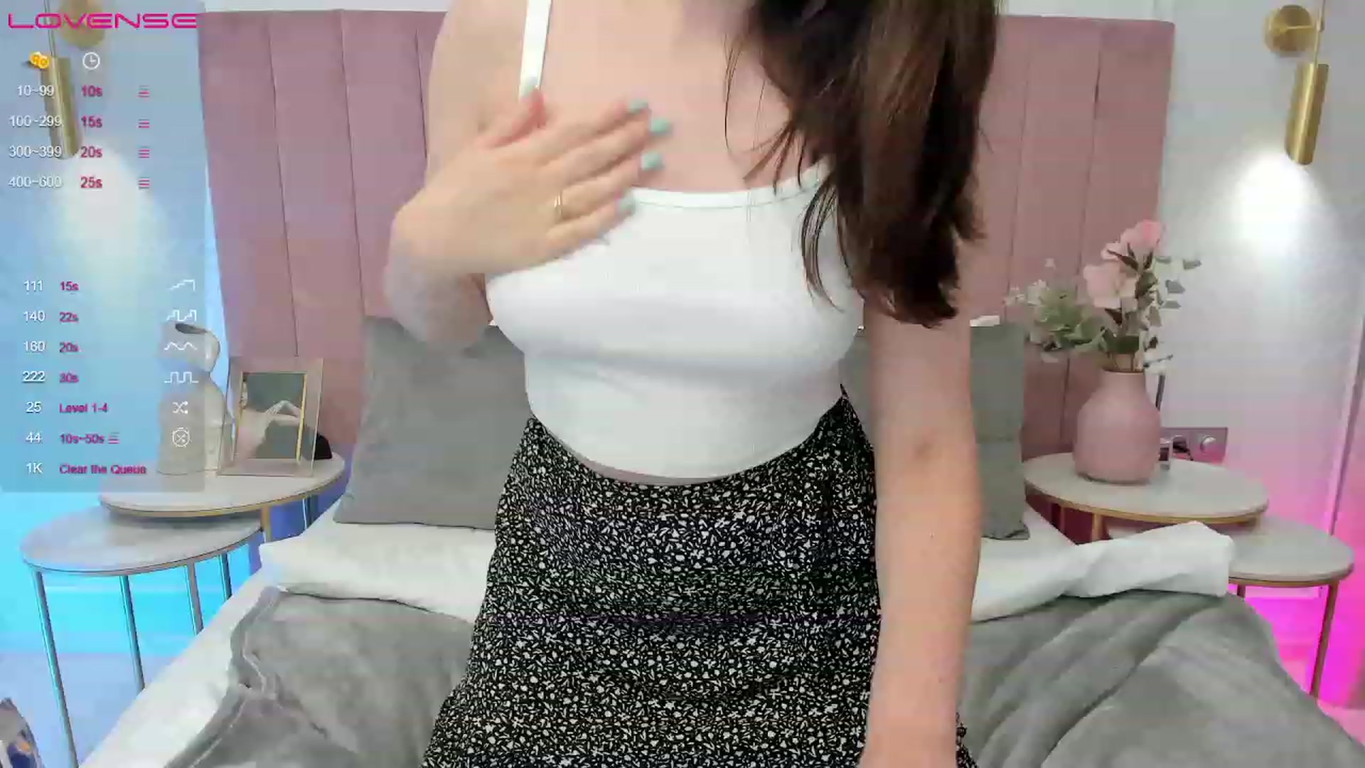 Gallery image thumbnail from JeyEvans's myfreecams stream on, 07/06/2023, 19:02 image 18 of 20