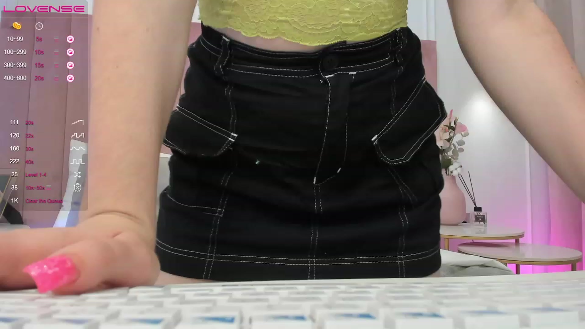 Gallery image thumbnail from JeyEvans's myfreecams stream on, 08/09/2023, 10:24 image 19 of 20
