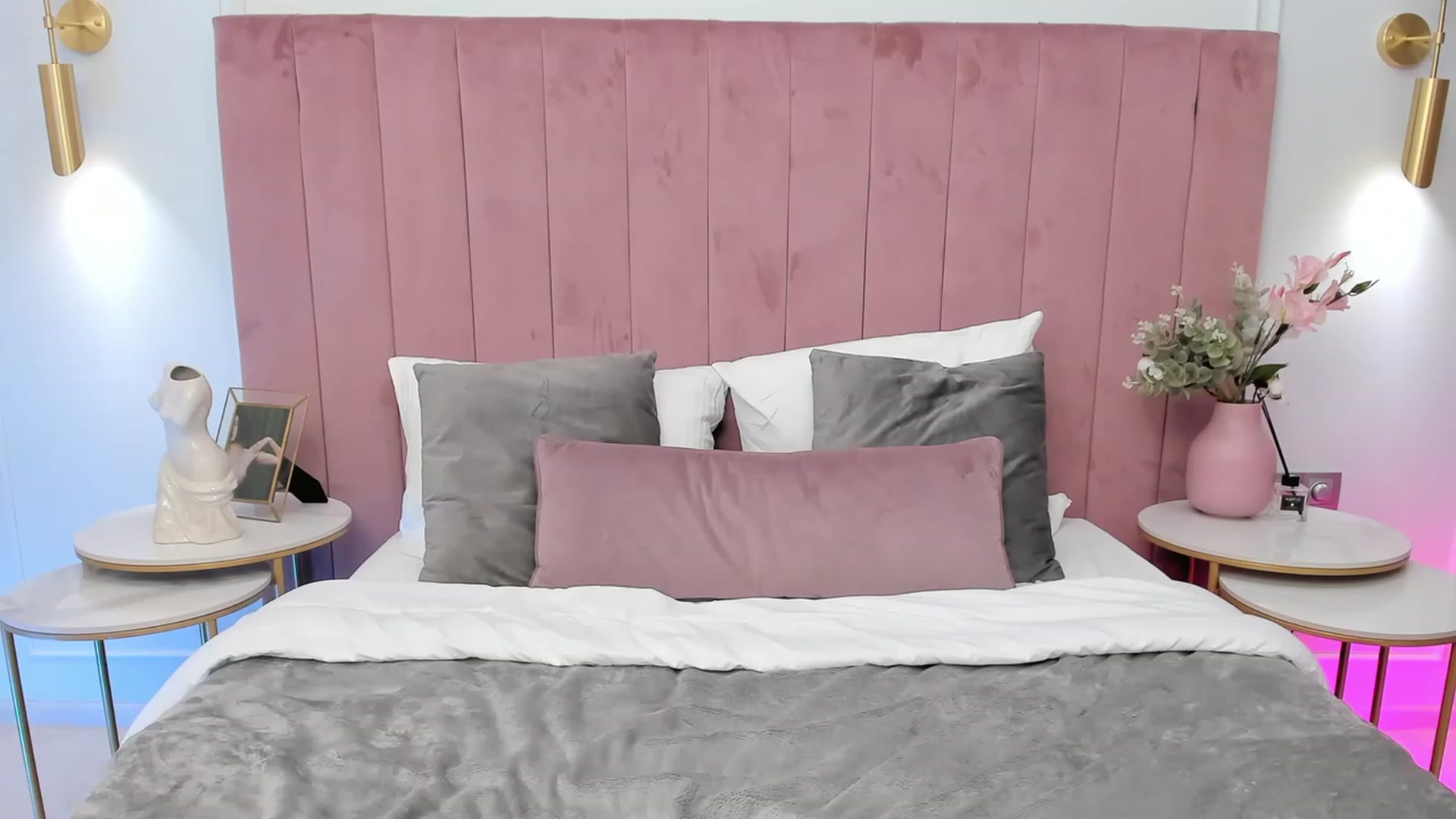 Gallery image thumbnail from JeyEvans's myfreecams stream on, 08/27/2023, 06:30 image 17 of 20