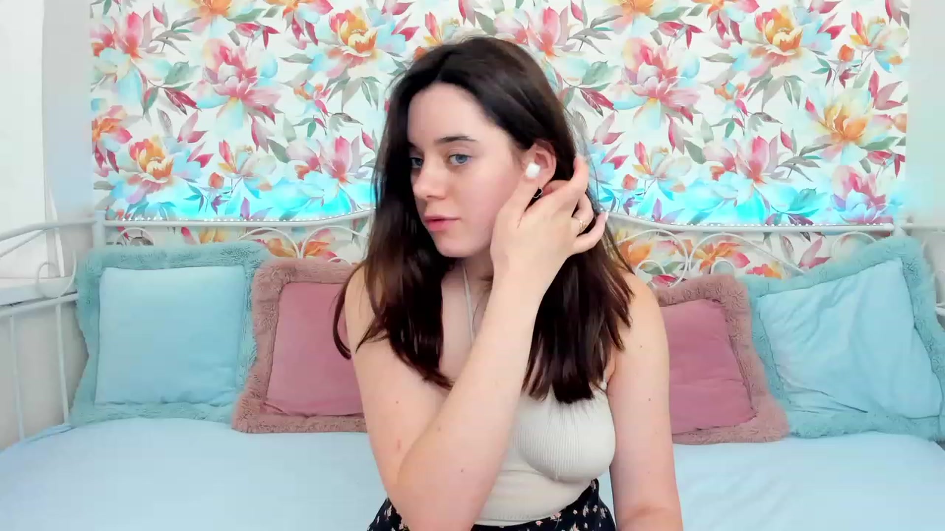 Gallery image thumbnail from JeyEvans's myfreecams stream on, 08/31/2023, 07:34 image 15 of 20