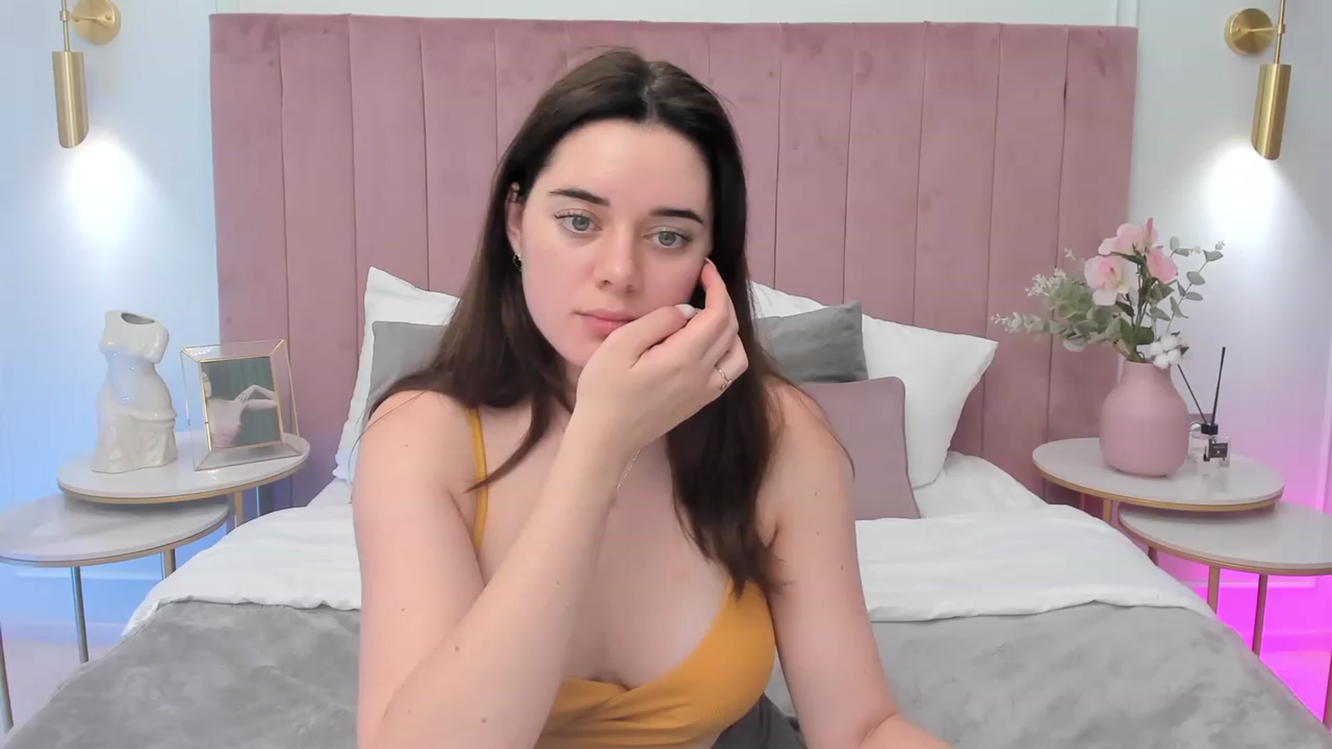 Gallery image thumbnail from JeyEvans's myfreecams stream on, 09/20/2023, 09:20 image 8 of 20