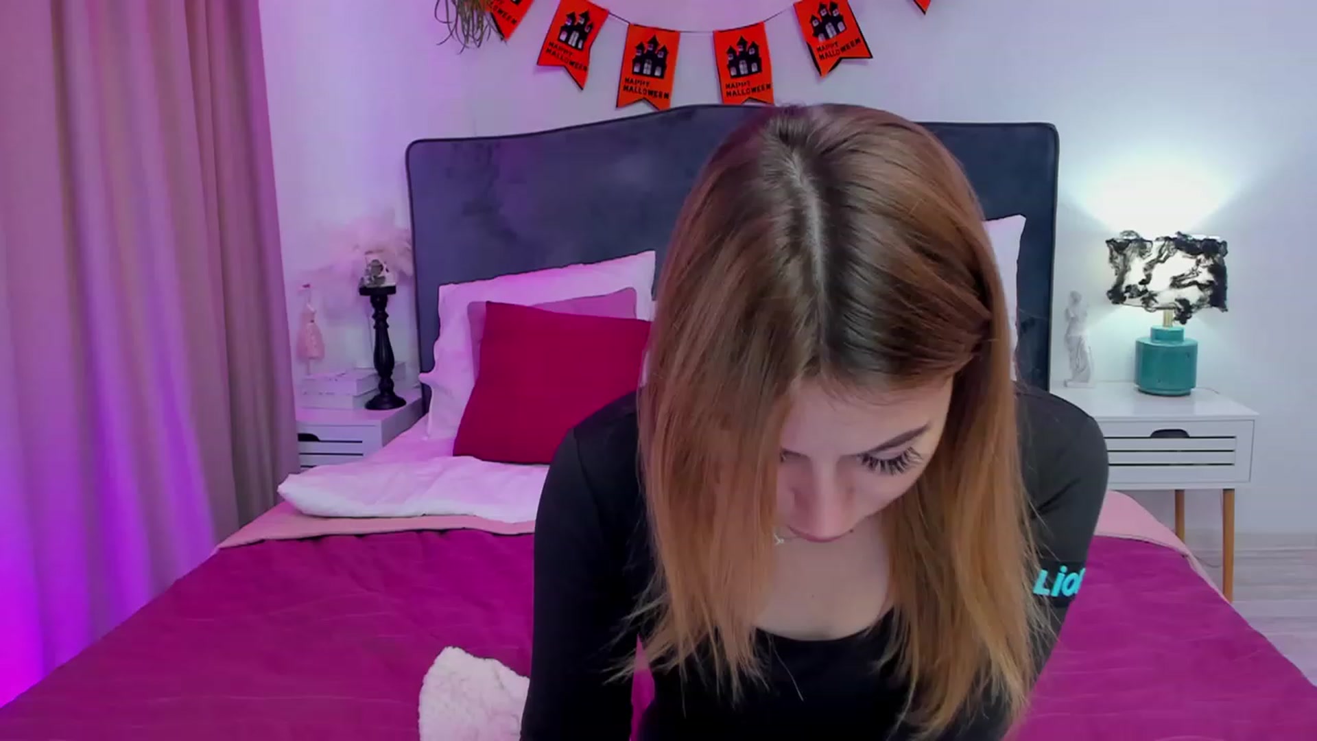 Gallery image thumbnail from JeyEvans's myfreecams stream on, 10/30/2023, 13:00 image 18 of 20