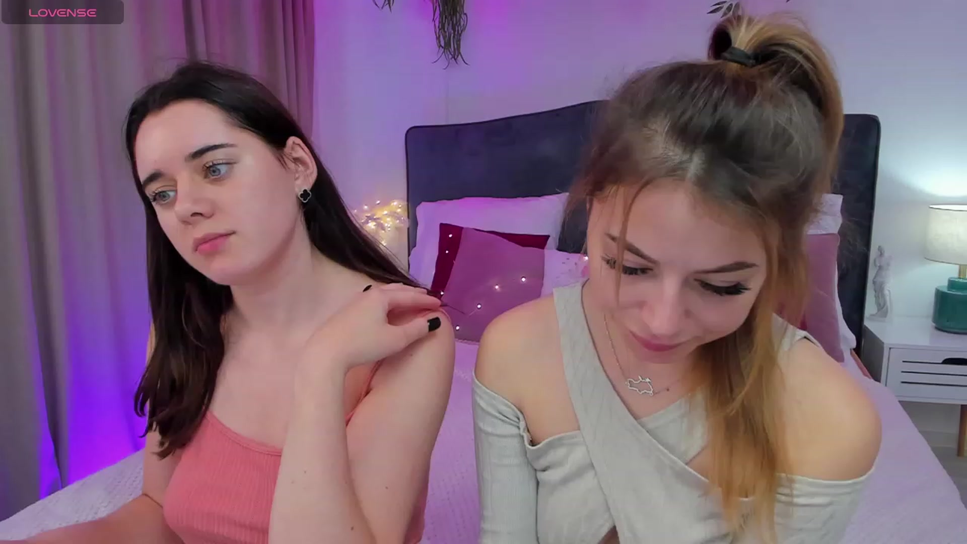Gallery image thumbnail from JeyEvans's myfreecams stream on, 12/01/2023, 11:54 image 10 of 20