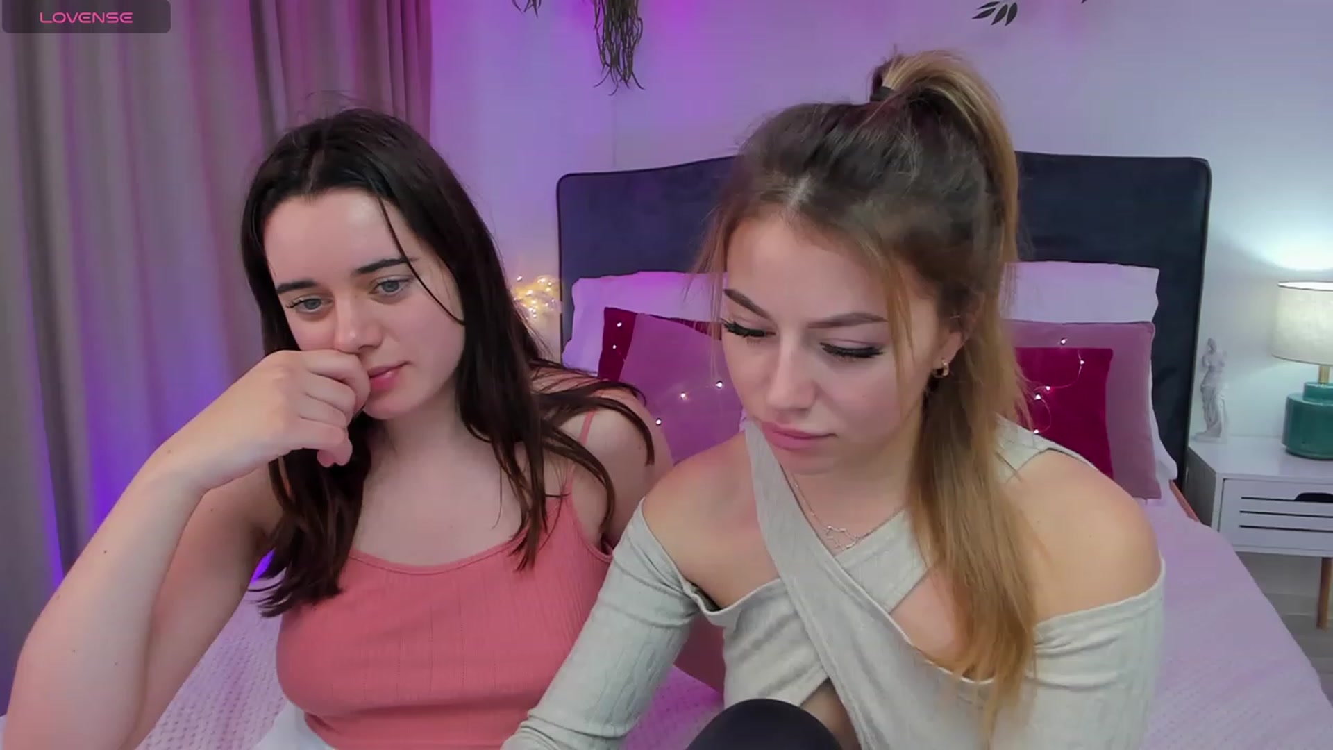 Gallery image thumbnail from JeyEvans's myfreecams stream on, 12/01/2023, 11:54 image 15 of 20