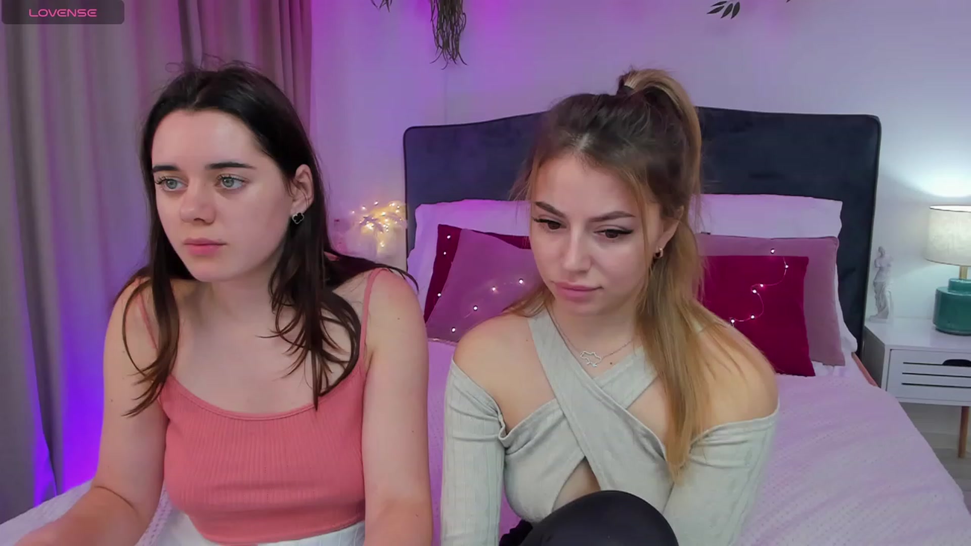 Gallery image thumbnail from JeyEvans's myfreecams stream on, 12/01/2023, 13:01 image 1 of 20