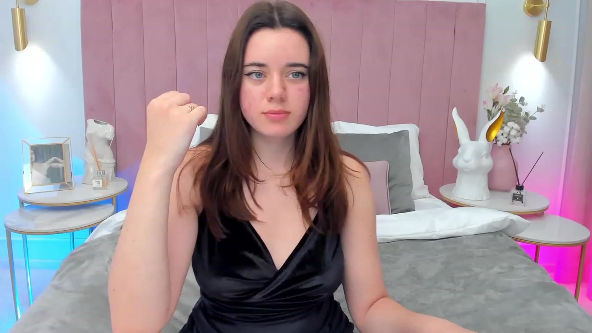 Gallery image thumbnail from JeyEvans's myfreecams stream on, 12/12/2023, 14:22 image 7 of 20