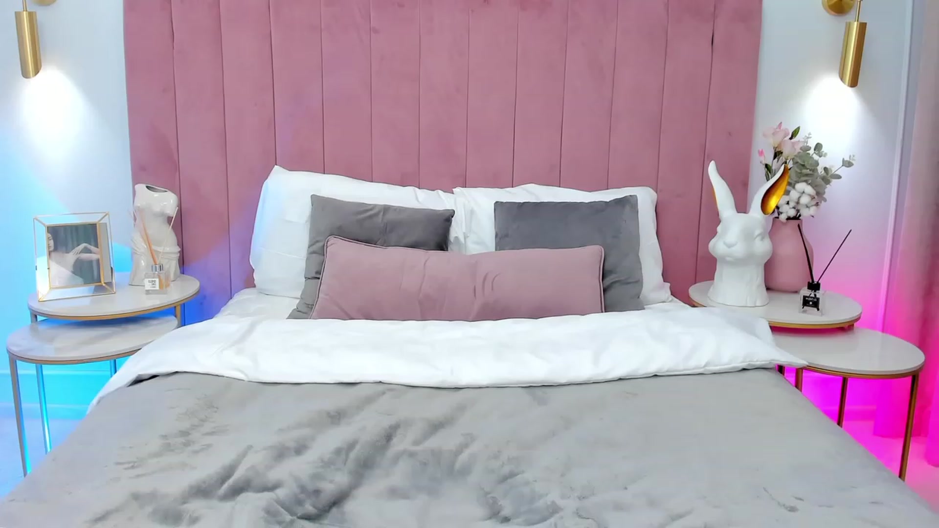 Gallery image thumbnail from JeyEvans's myfreecams stream on, 12/12/2023, 17:12 image 17 of 20